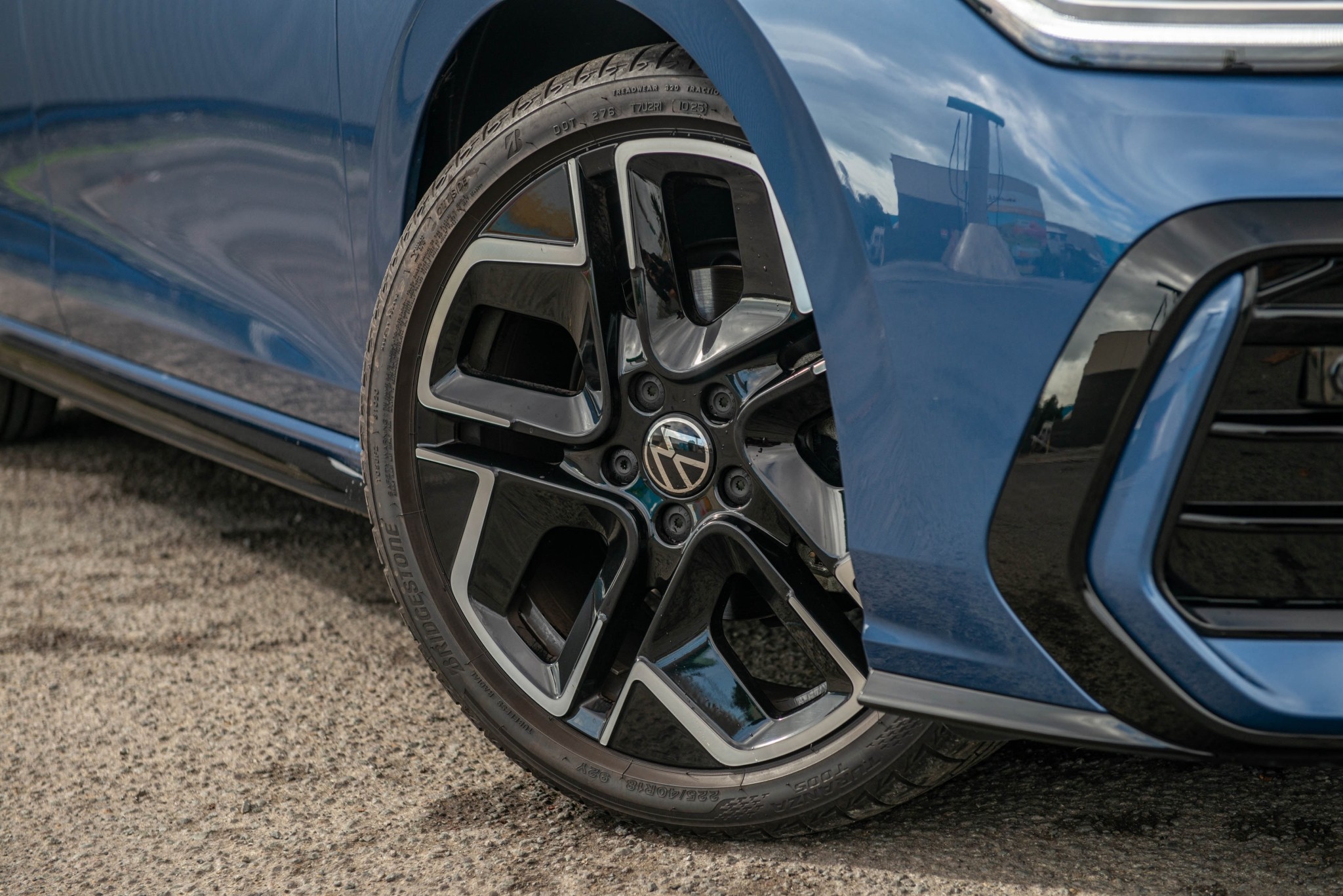 2026 Volkswagen Golf R-Line Touring package Carousel 4
