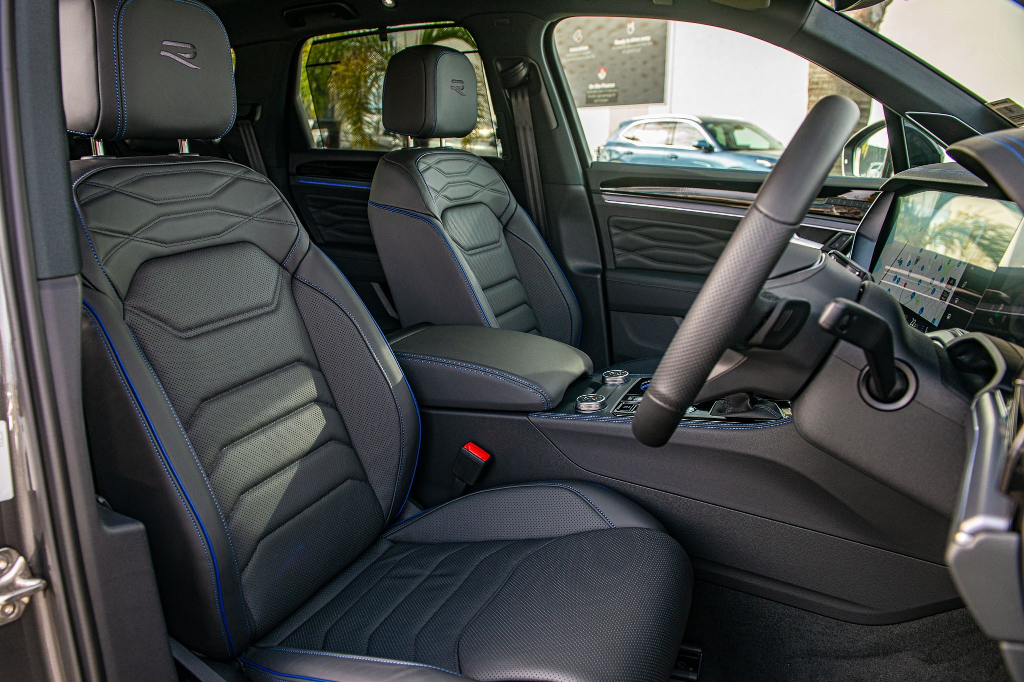 2026 Volkswagen Touareg R Phev Carousel 10