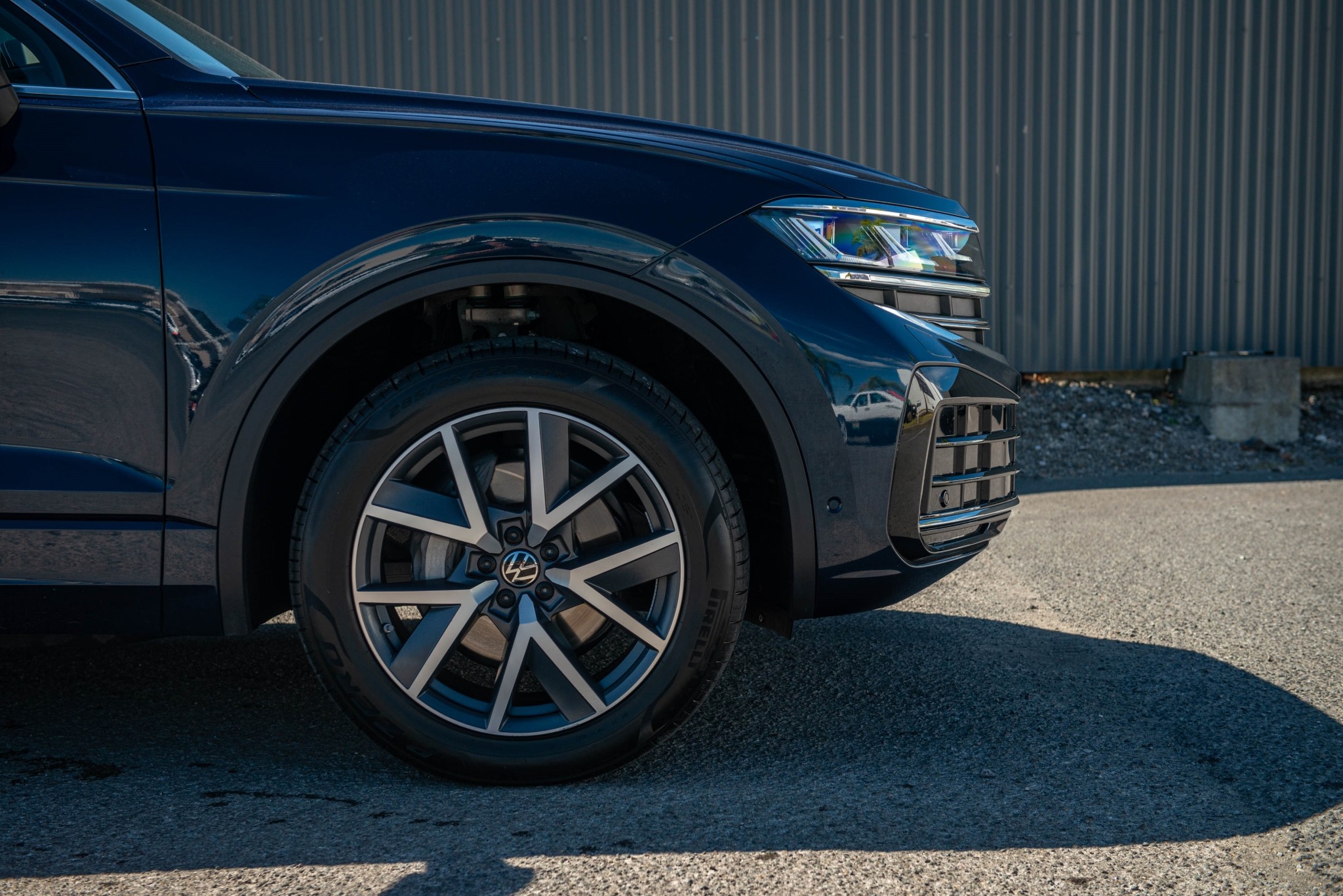 2025 Volkswagen Touareg TDI V6 Carousel 7