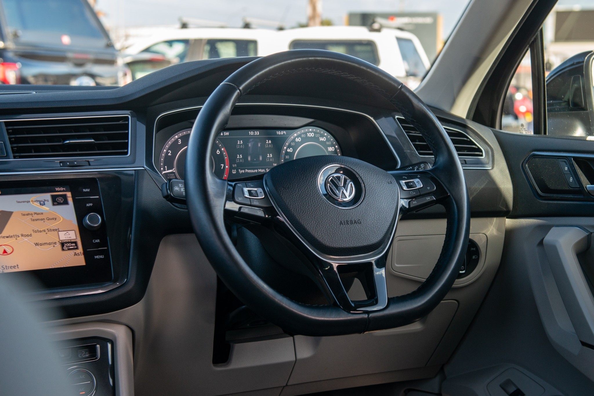 2017 Volkswagen Tiguan TSI Highline 4Motion Carousel 12