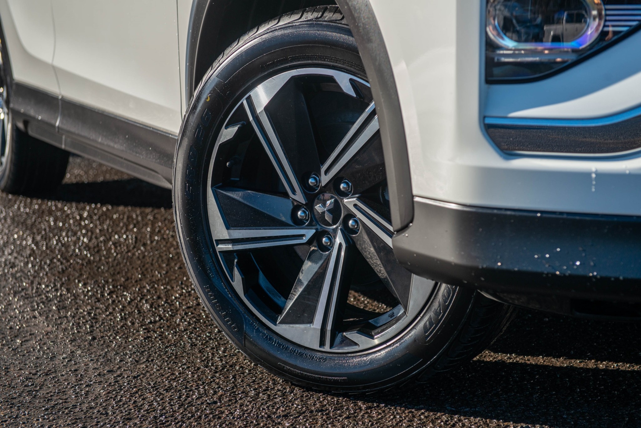 2023 Mitsubishi Eclipse Cross Xls Phev/4Wd/At Collage 2