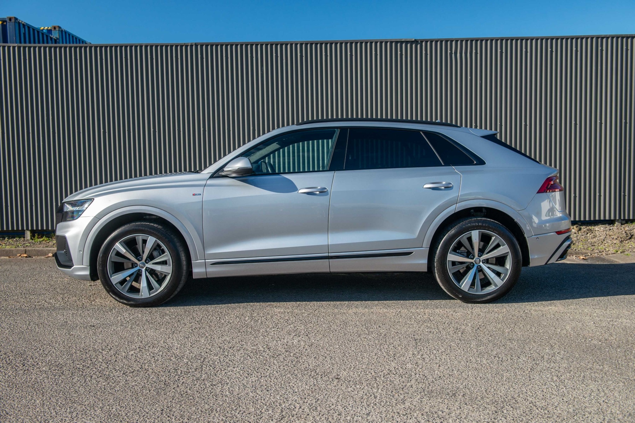 2019 Audi Q8 3.0TDI 210kW S line quattro Carousel 7