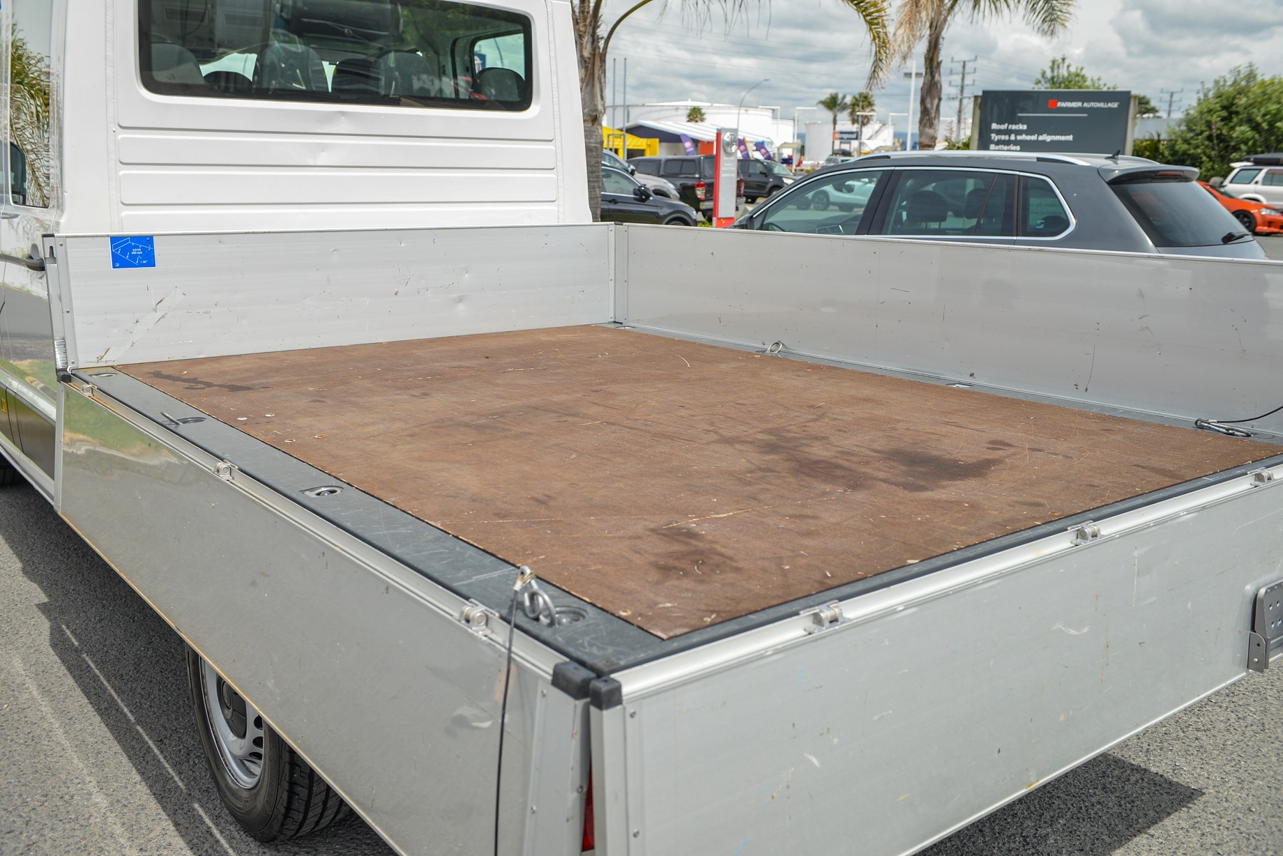 2024 Volkswagen Crafter 35 MWB 103 2.0 Flat Deck Carousel 13