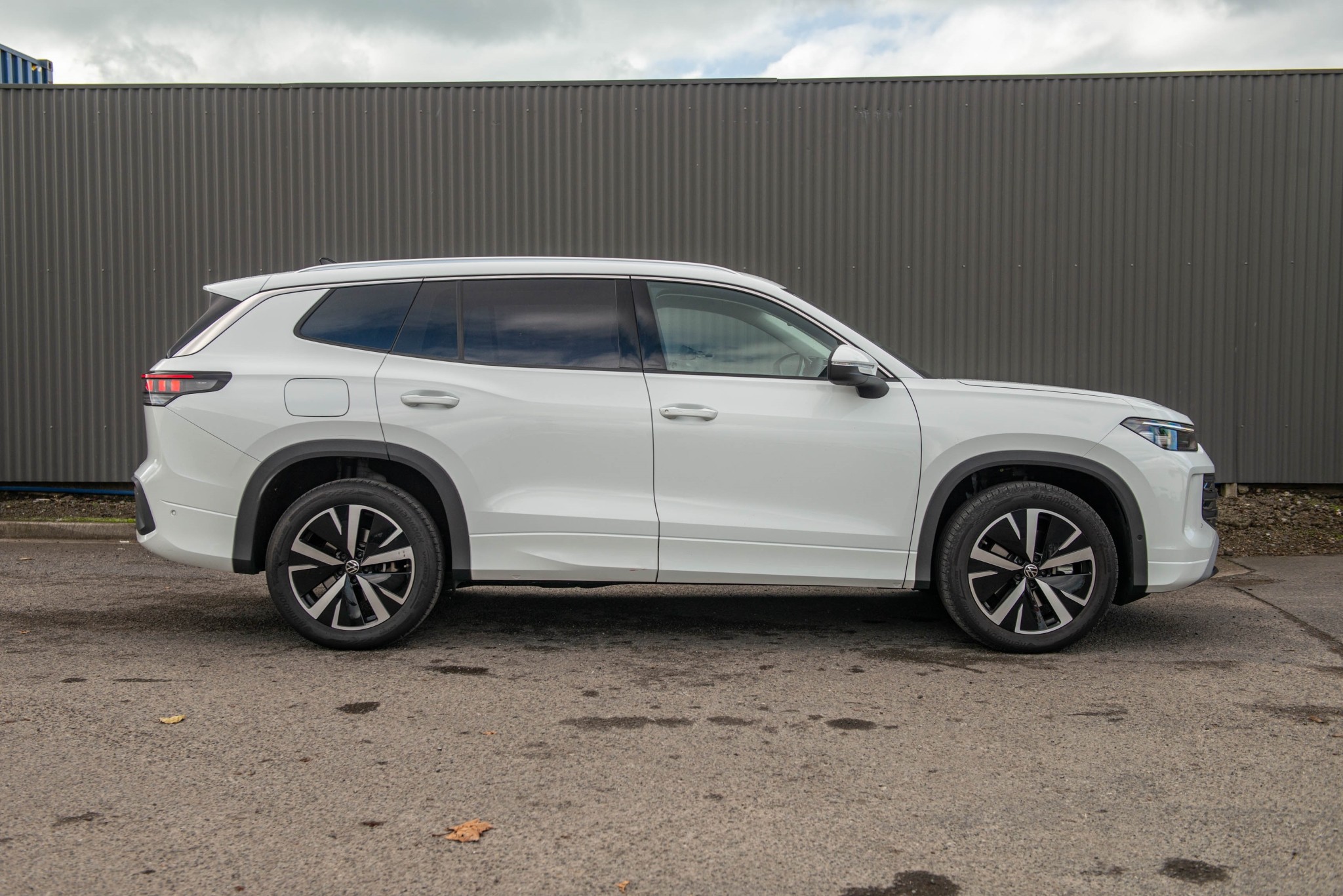 2026 Volkswagen Tayron Elegance AWD Touring Package Carousel 5