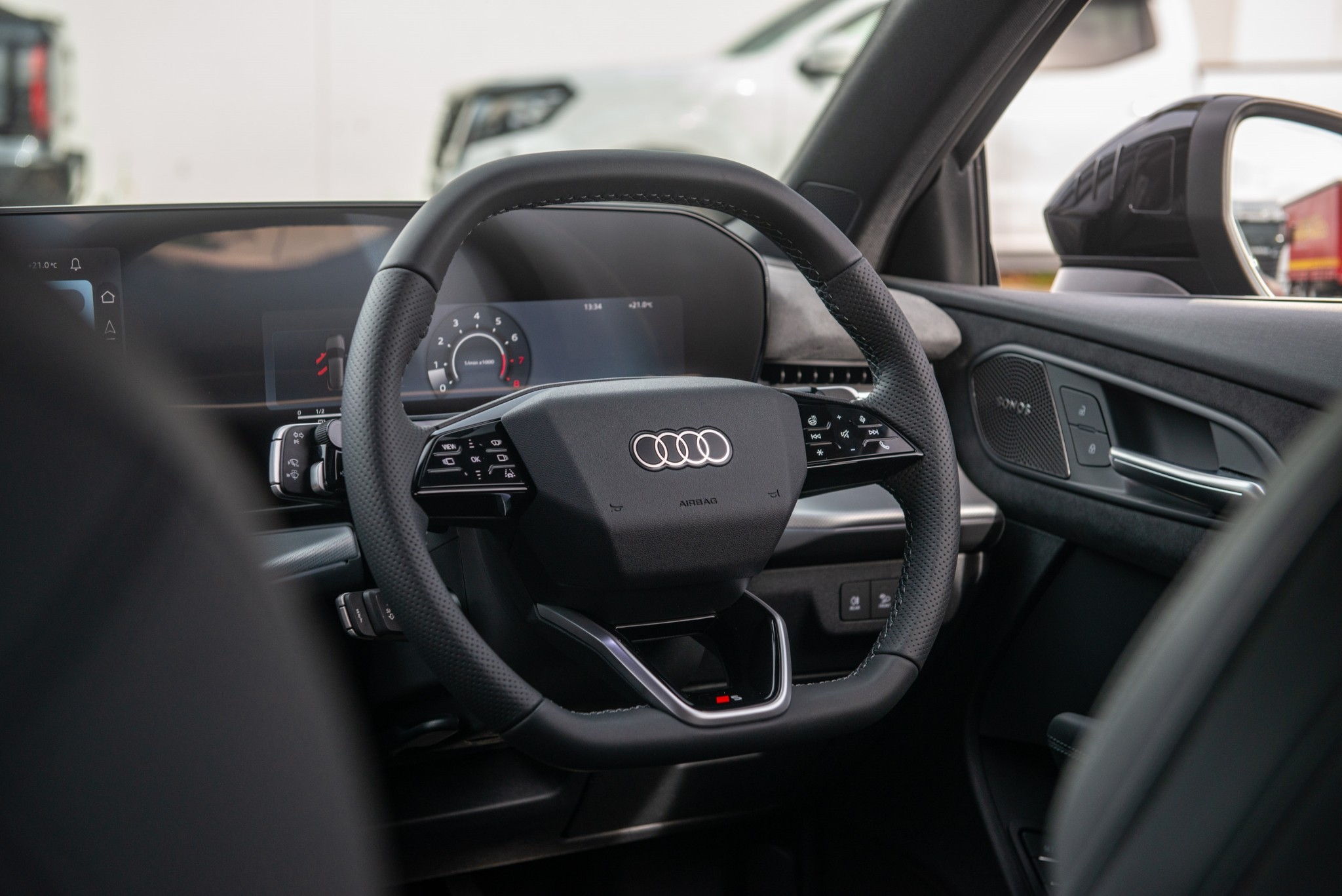 2026 Audi Q3 2.0TFSI 195kW S line quattro Carousel 10