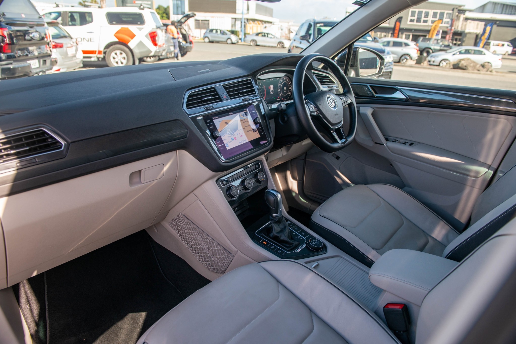 2017 Volkswagen Tiguan TSI Highline 4Motion Carousel 14