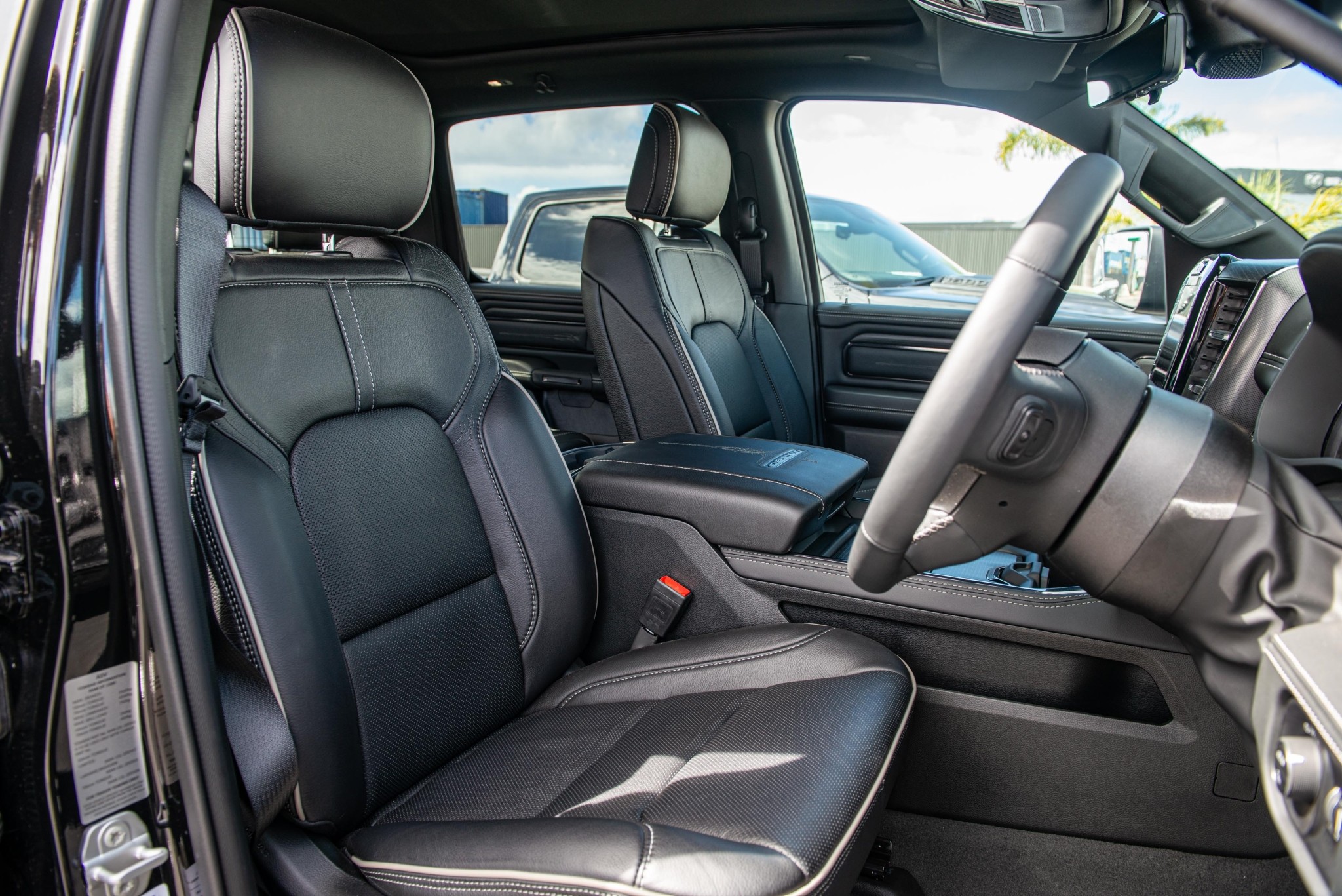 2026 RAM 1500 Limited I6 Rb Night Carousel 9