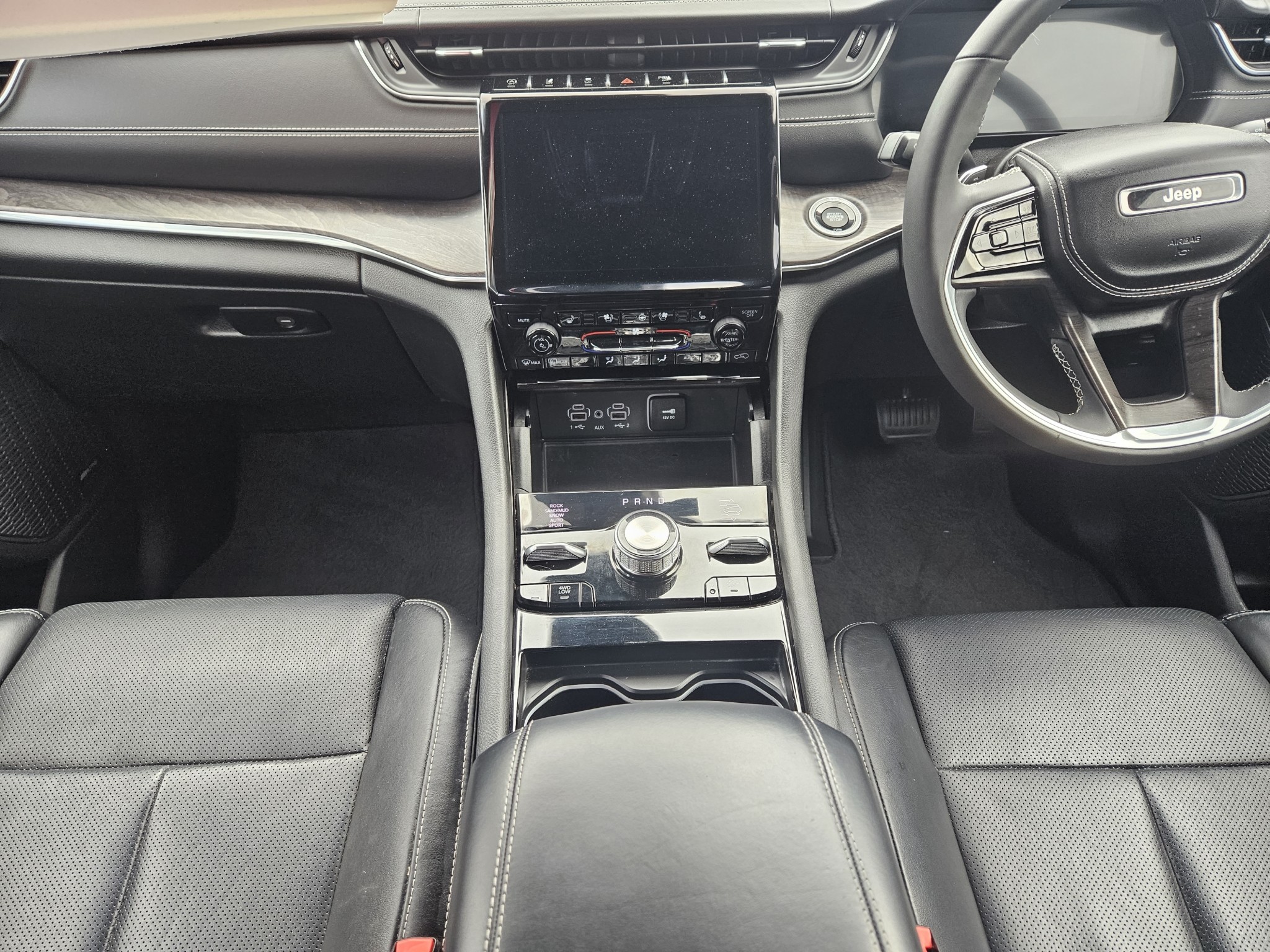 2024 Jeep Grand Cherokee Overland 3.6P/4Wd Carousel 18