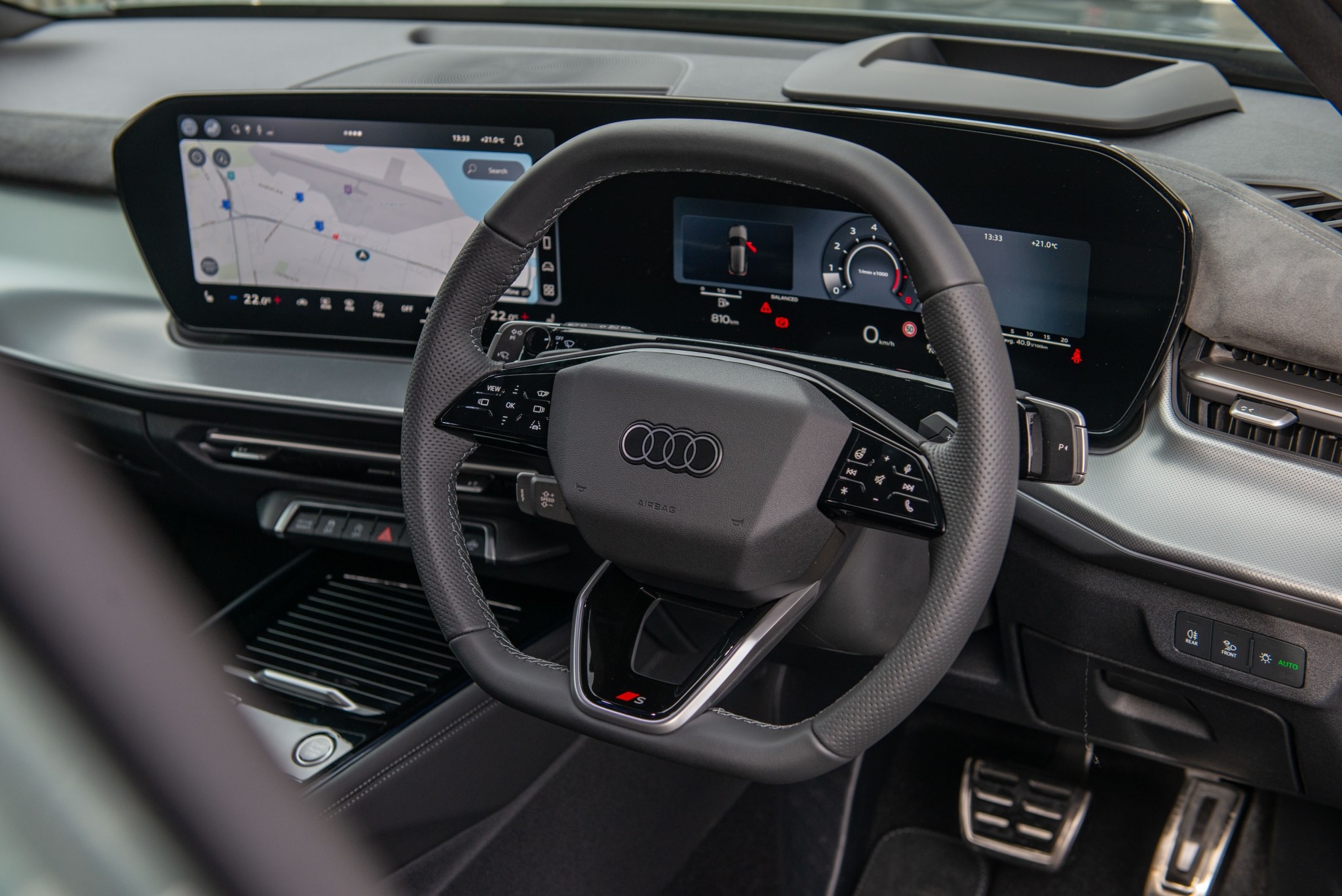 2026 Audi Q3 2.0TFSI 195kW S line quattro Carousel 9