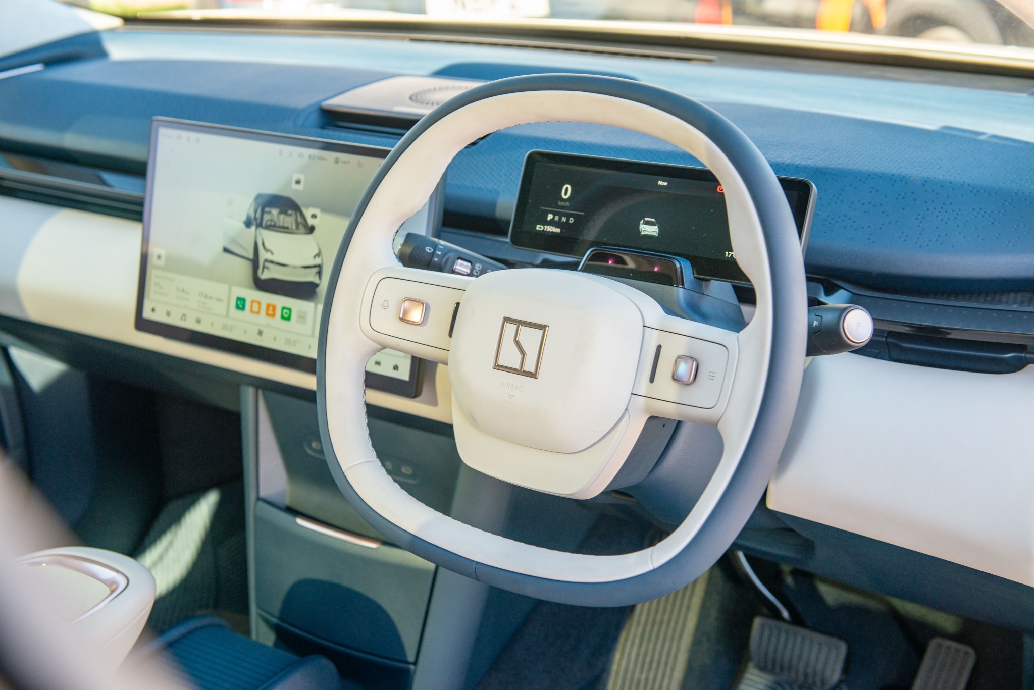 2026 Zeekr X Rwd 66Kwh/Ev/At Carousel 12