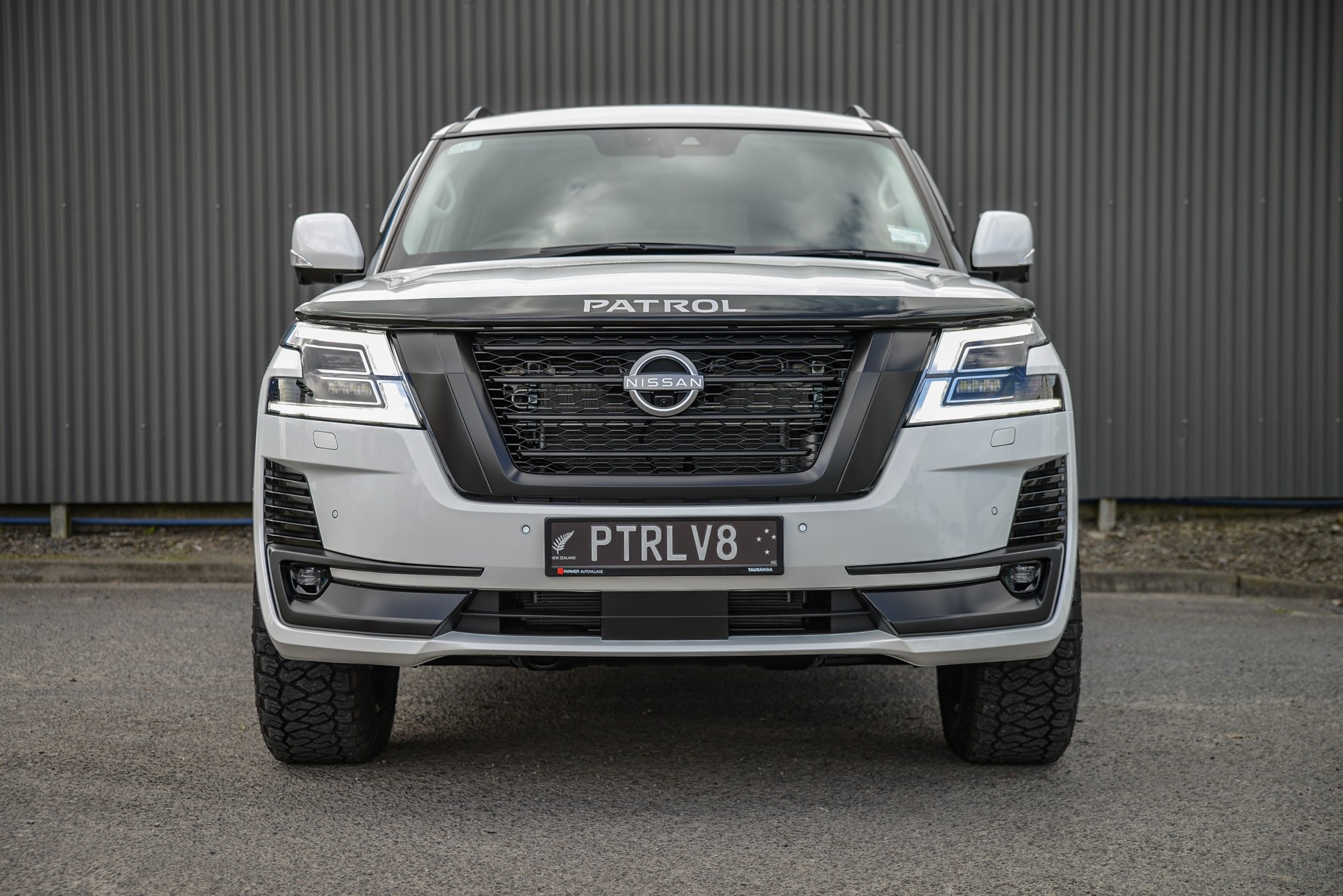 2025 Nissan Patrol Ti-L 5.6P V8 Auto 7 Seater Carousel 3