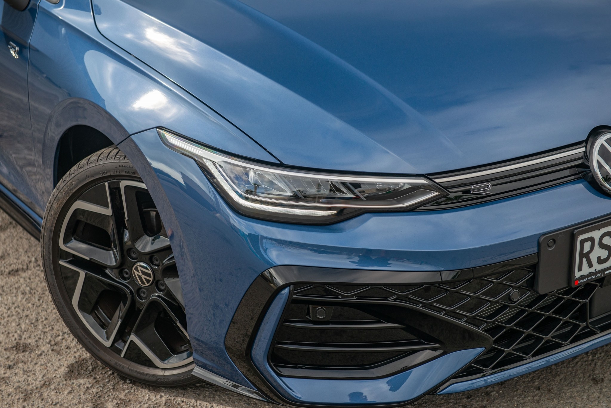 2026 Volkswagen Golf R-Line Touring package Carousel 3