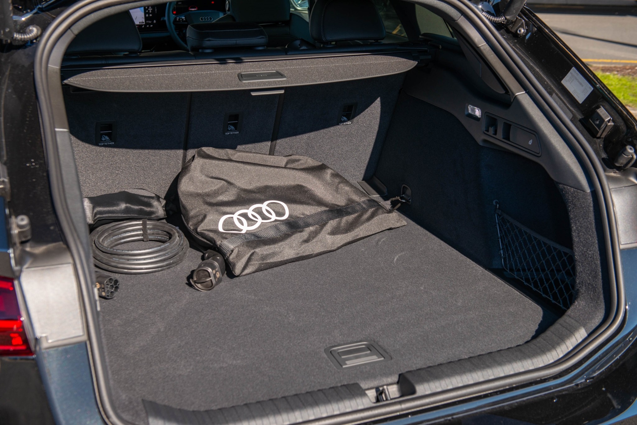 2026 Audi A6 e-tron S line RWD Avant Carousel 18