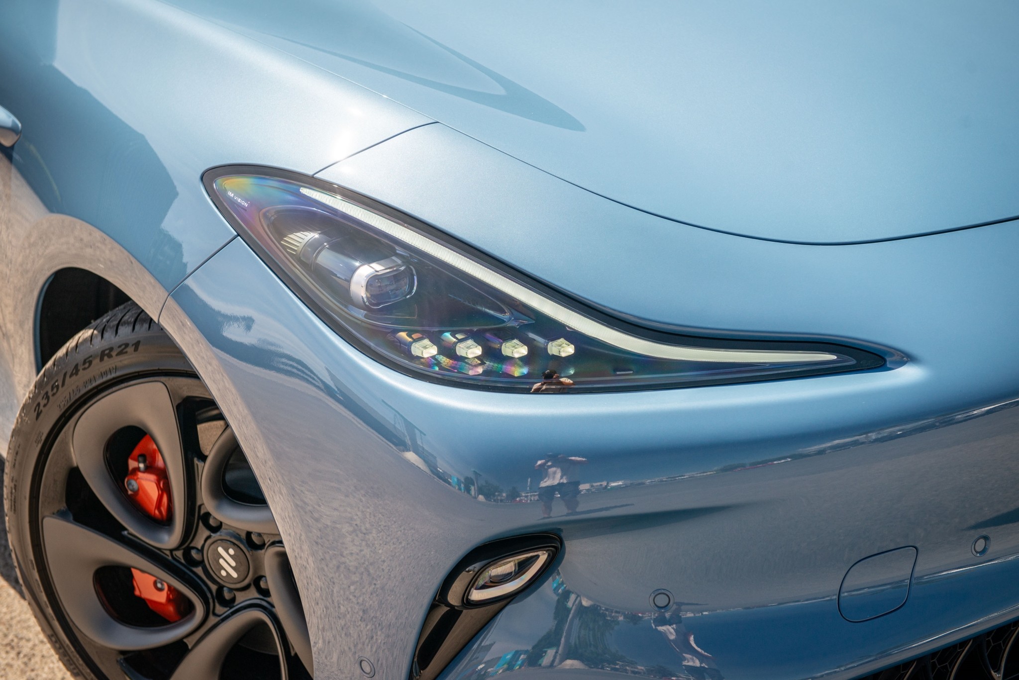 2026 MG IM6 PERFORMACE 100KWH Carousel 2