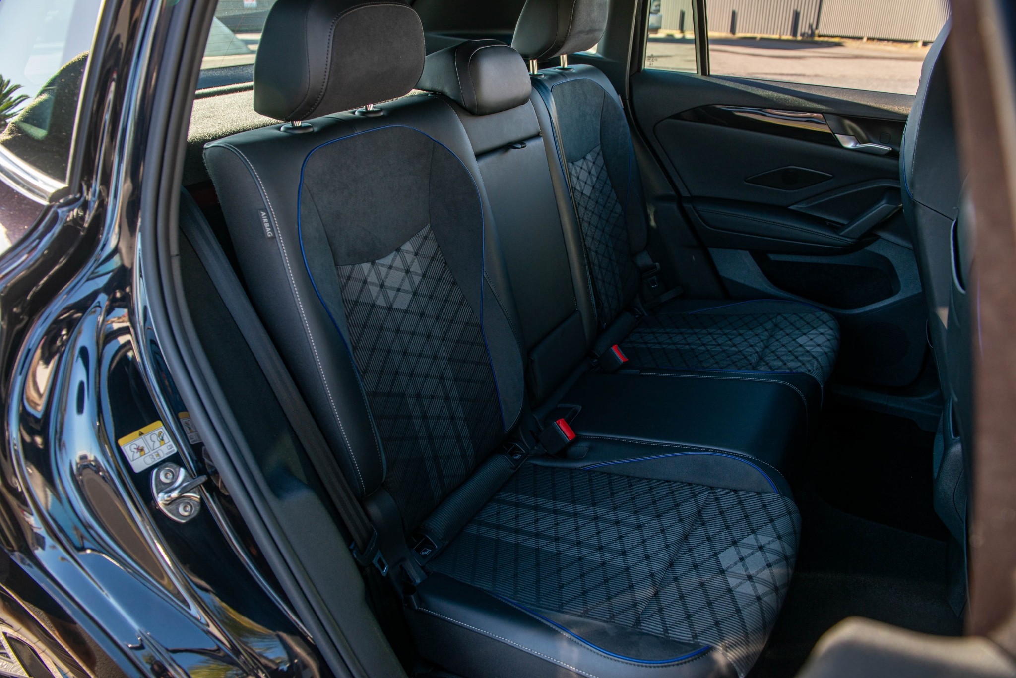 2024 Volkswagen Tiguan R-Line 1.4 2WD Carousel 11