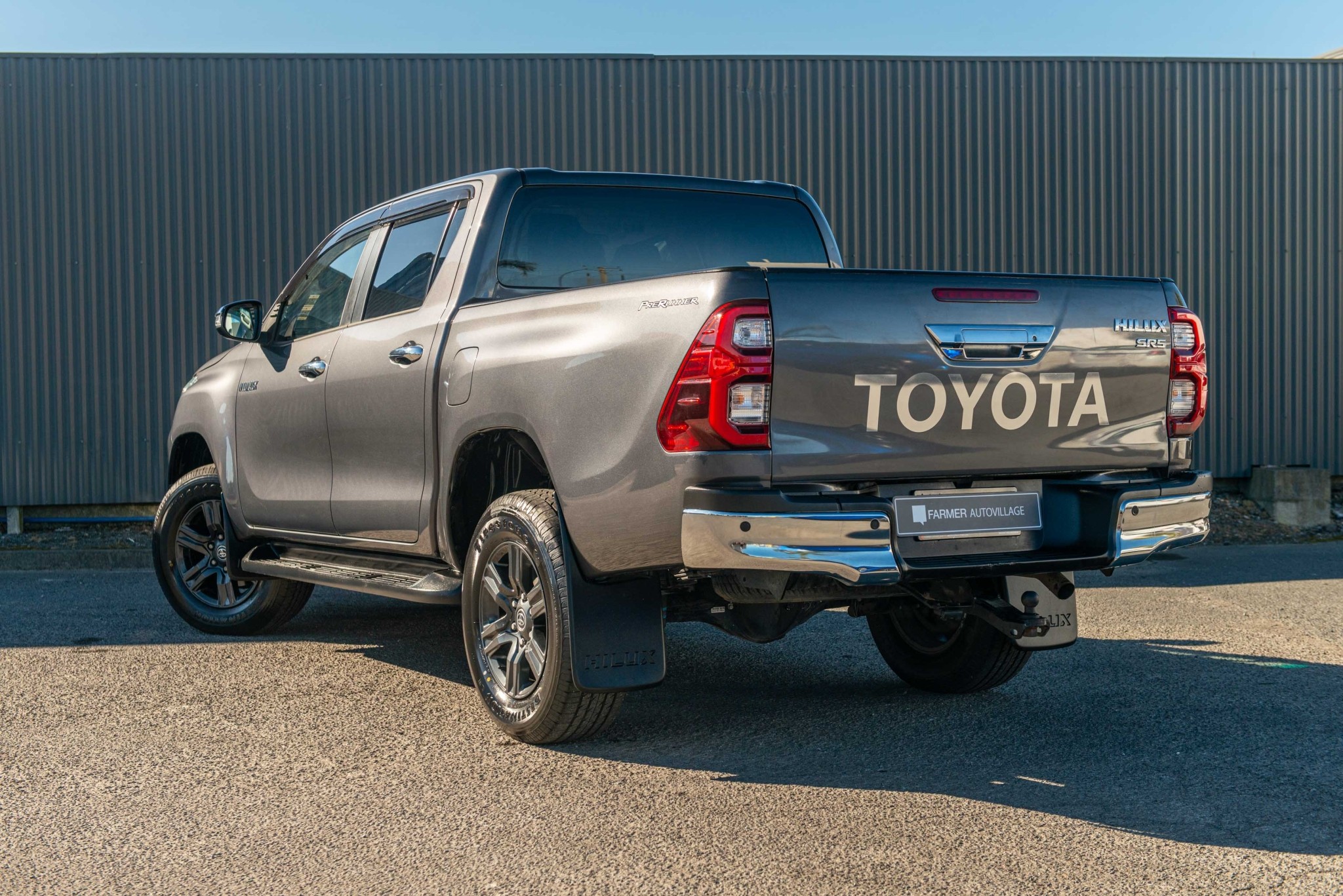 2022 Toyota Hilux Sr5 Td Dc 2.8Dt Carousel 7