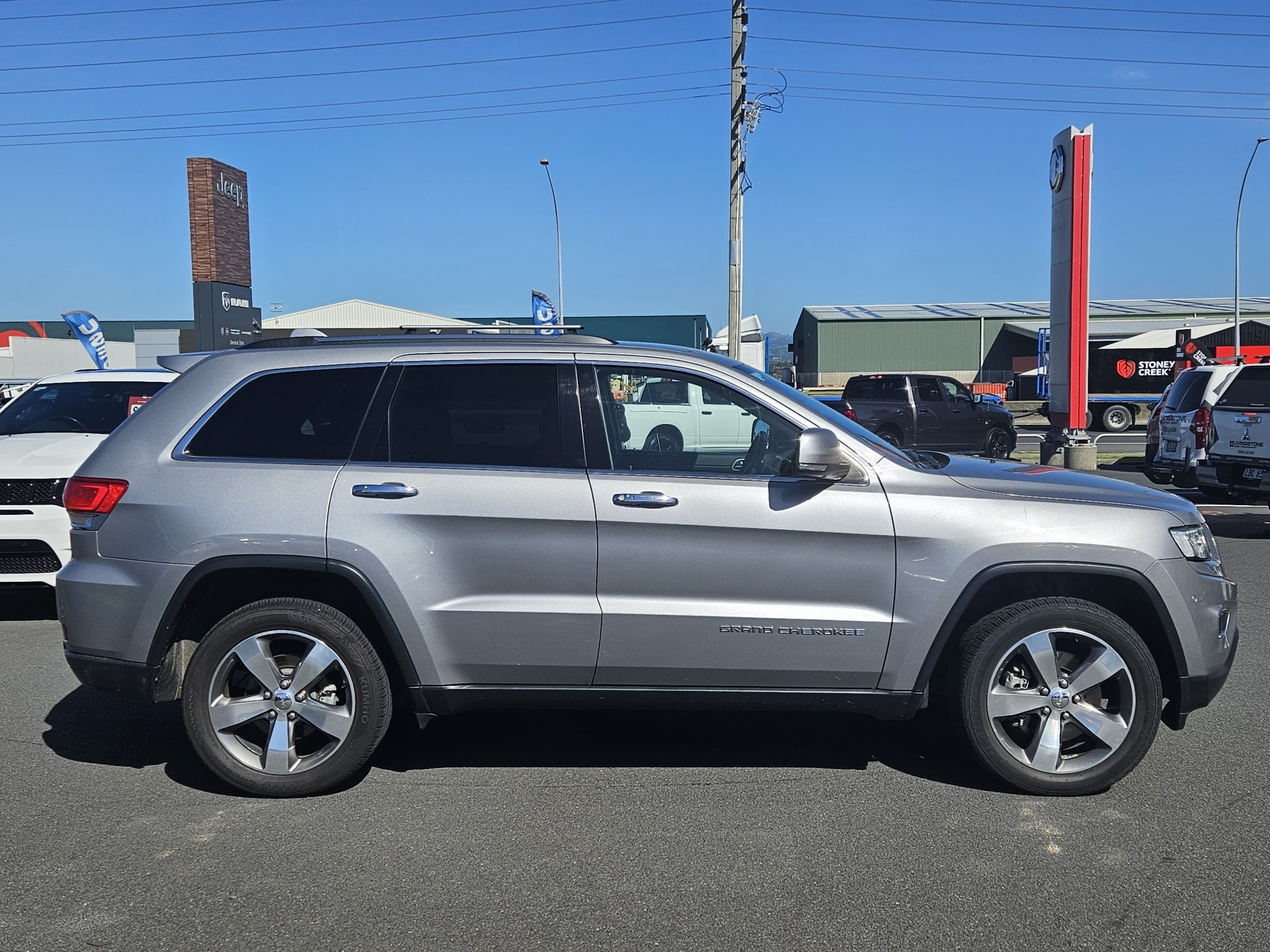 2016 Jeep Grand Cherokee Limited 3.0D4wd8a/Sw Carousel 1