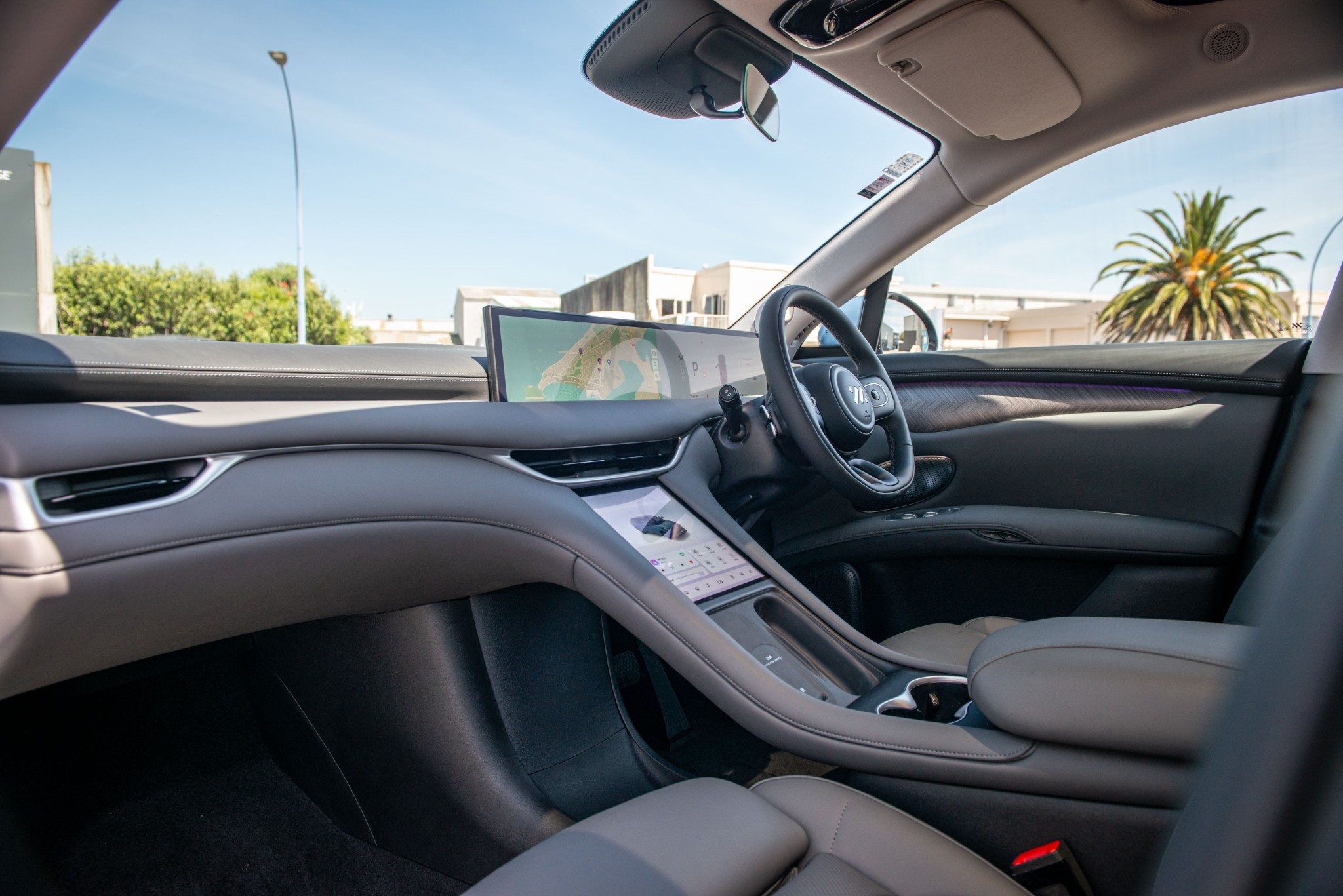 2026 MG IM6 PERFORMACE 100KWH Carousel 17
