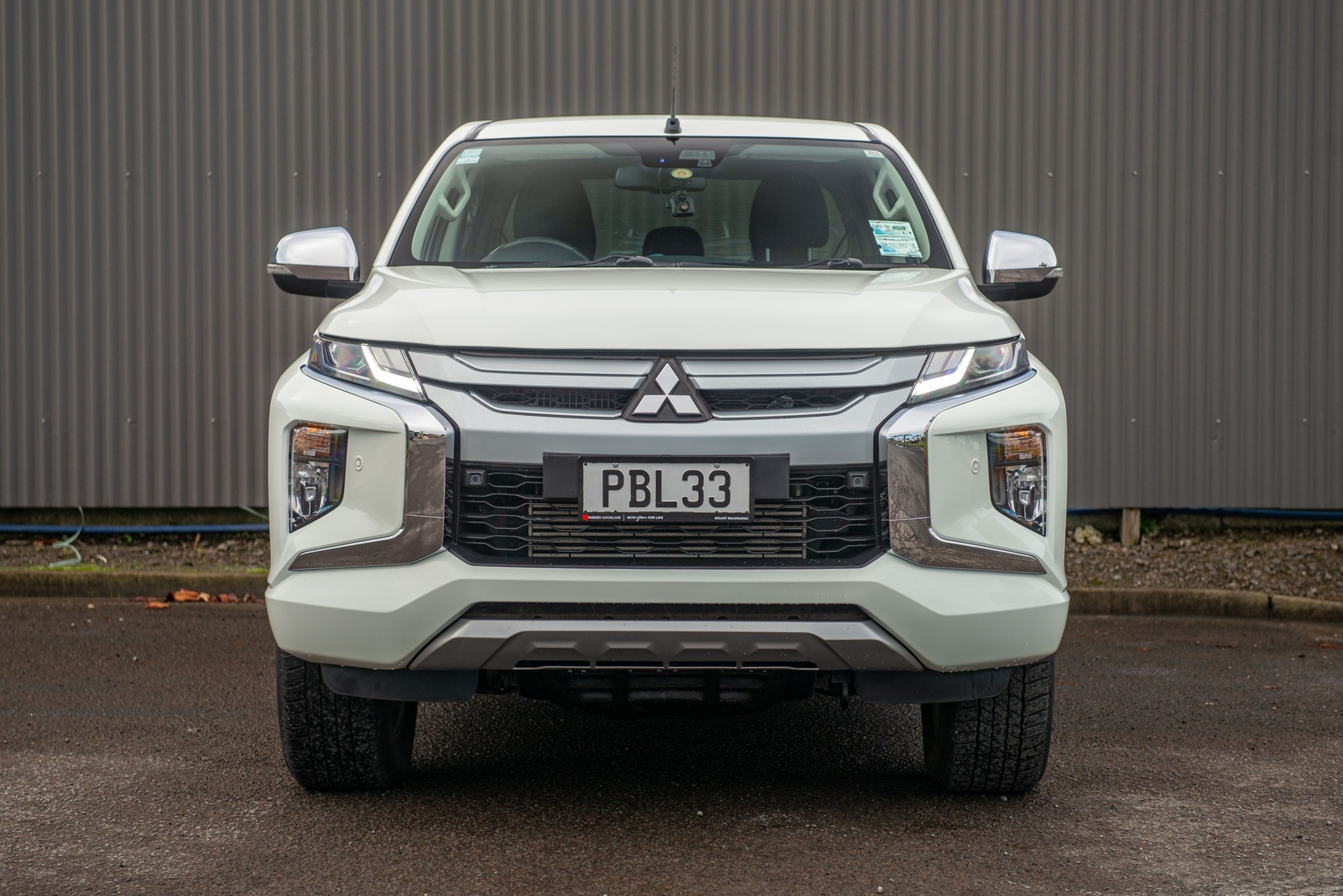 2022 Mitsubishi Triton Dc Glxr 6At 2.4D Carousel 1