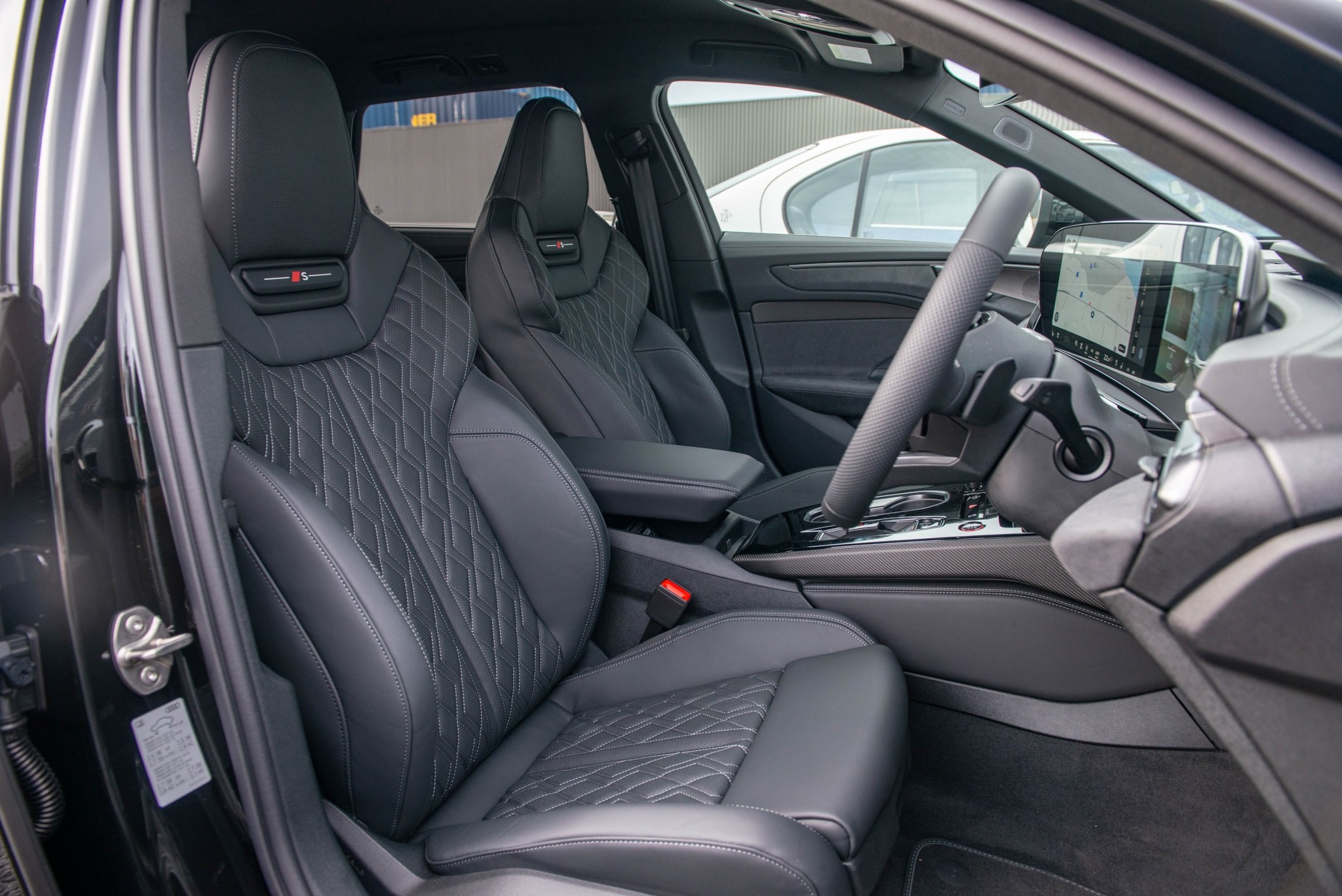 2026 Audi A6 3.0TFSI 270kW MHEV+ quattro Avant Carousel 10