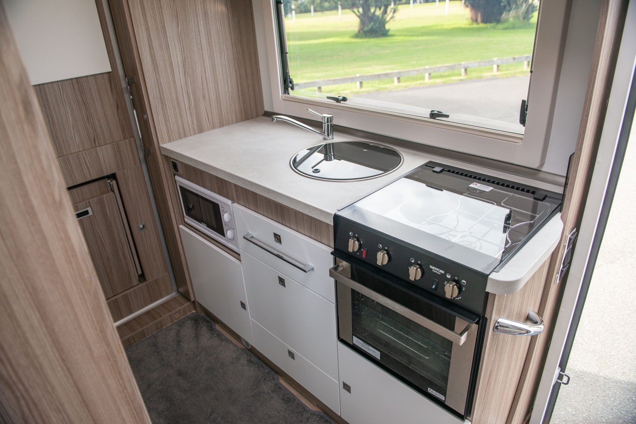 2024 Ford Transit Benimar Tessoro T486 Carousel 11