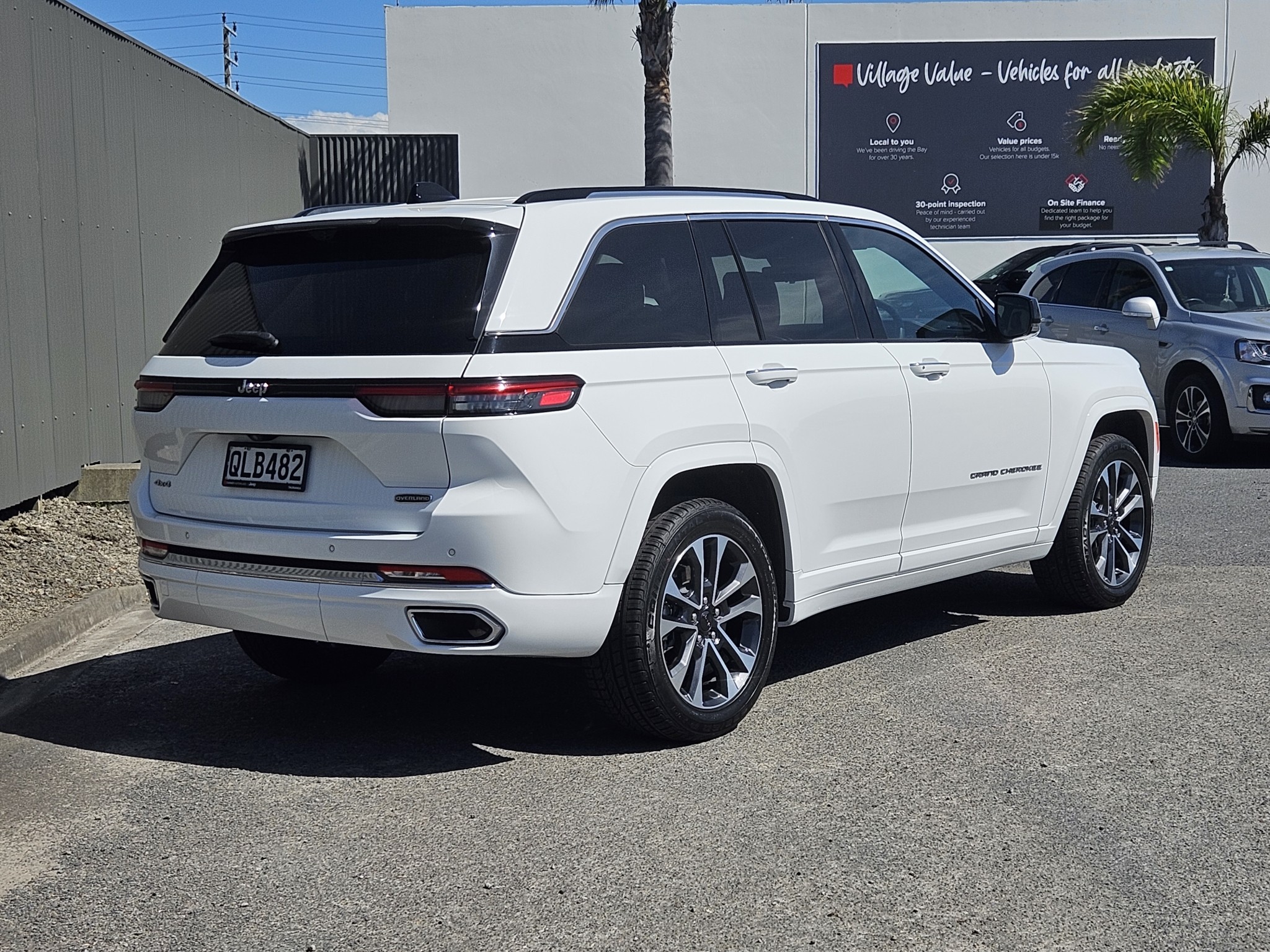2024 Jeep Grand Cherokee Overland 3.6P/4Wd Carousel 5
