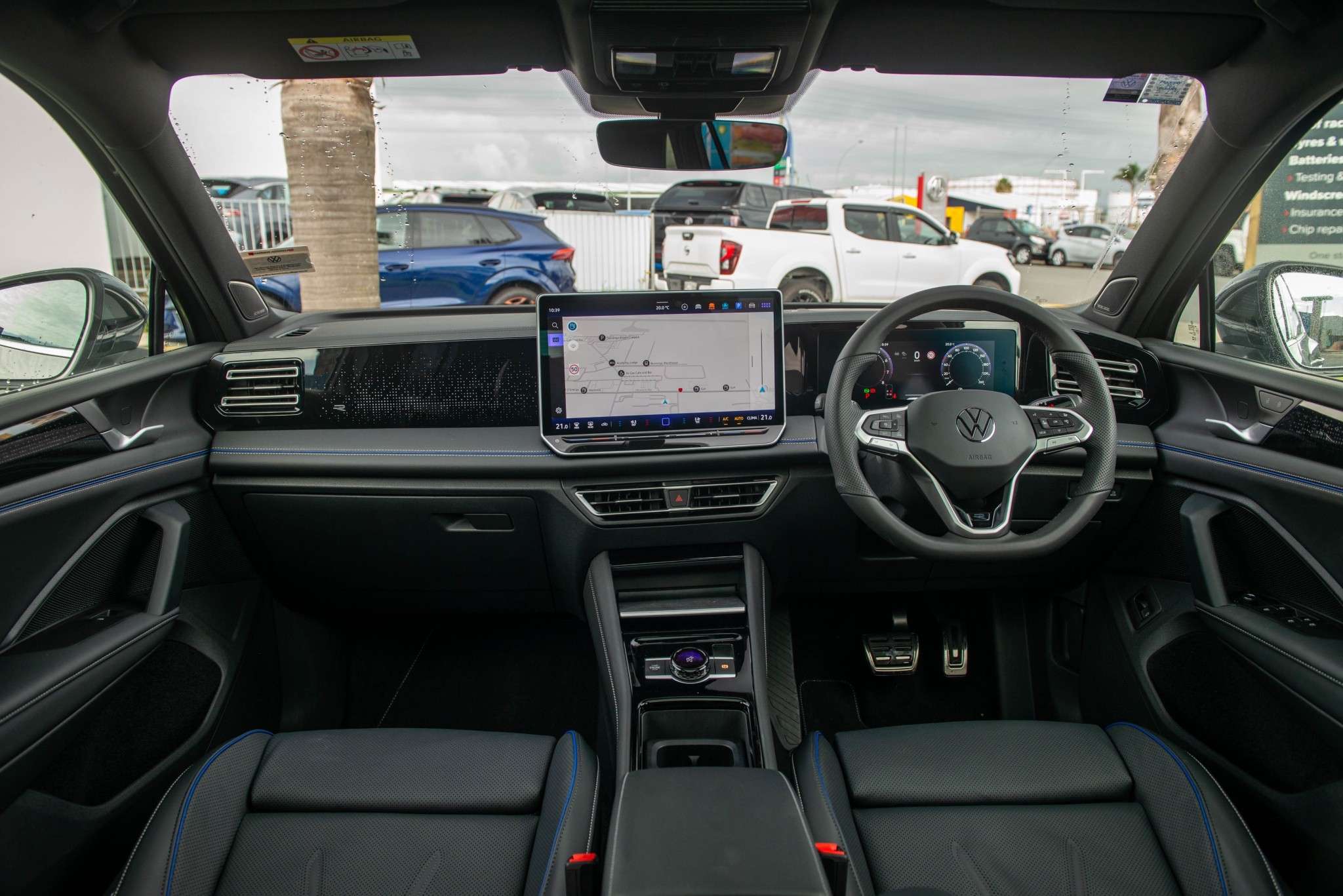 2026 Volkswagen Tiguan R-Line AWD with Touring Package Carousel 11