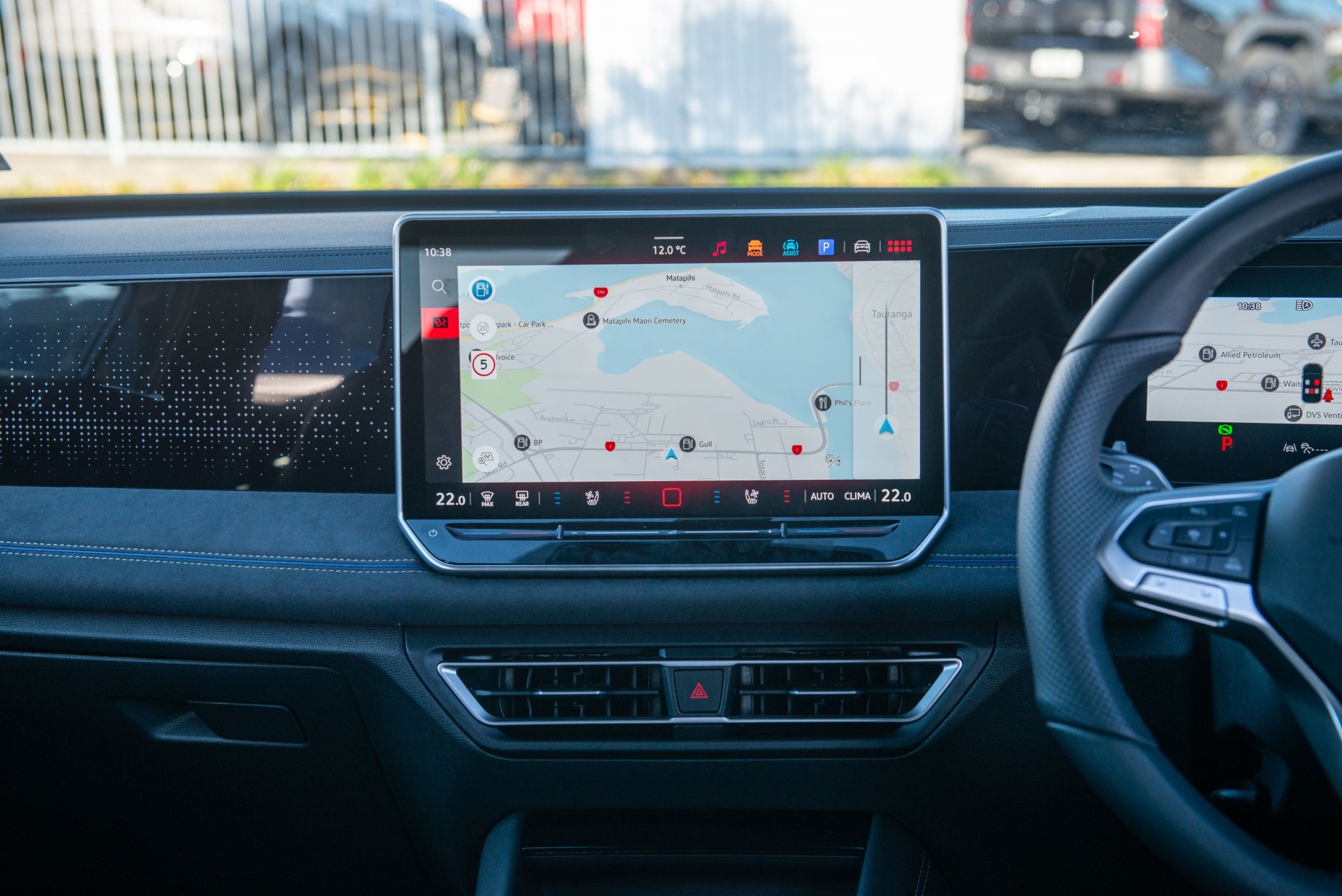 2026 Volkswagen Tiguan R-Line 2WD with Touring package Carousel 13