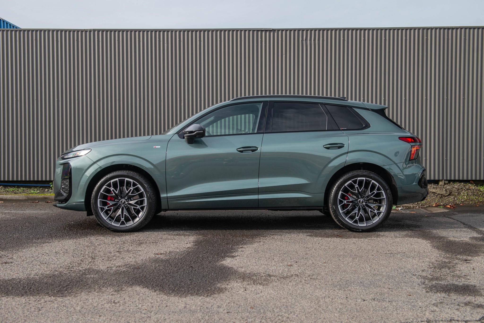 2026 Audi Q3 2.0TFSI 195kW S line quattro Carousel 7