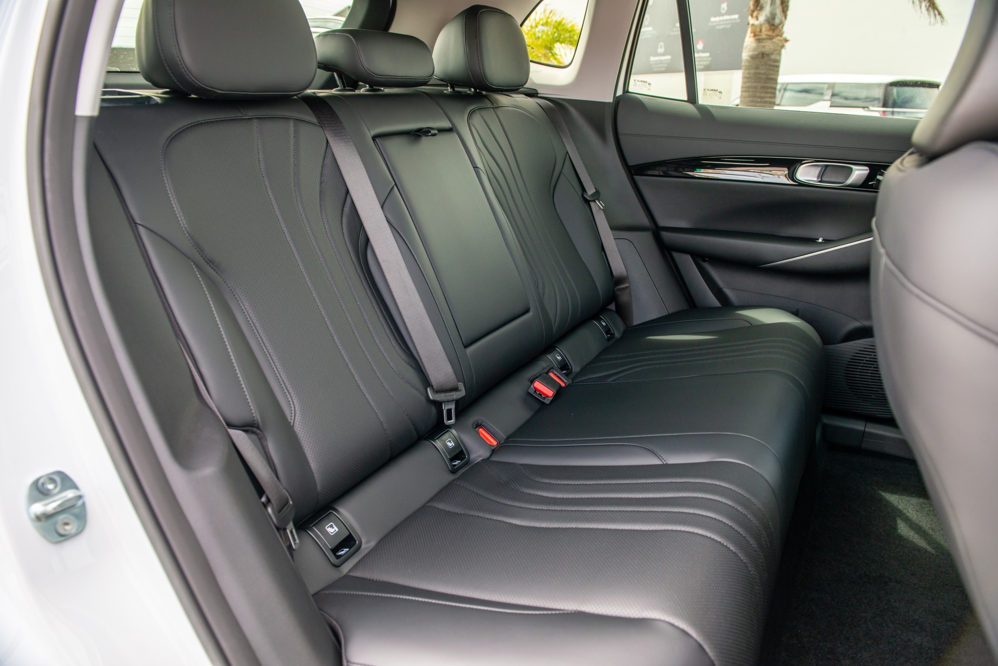 2026 Geely Starray EM-i Inspire Phev/At Carousel 14