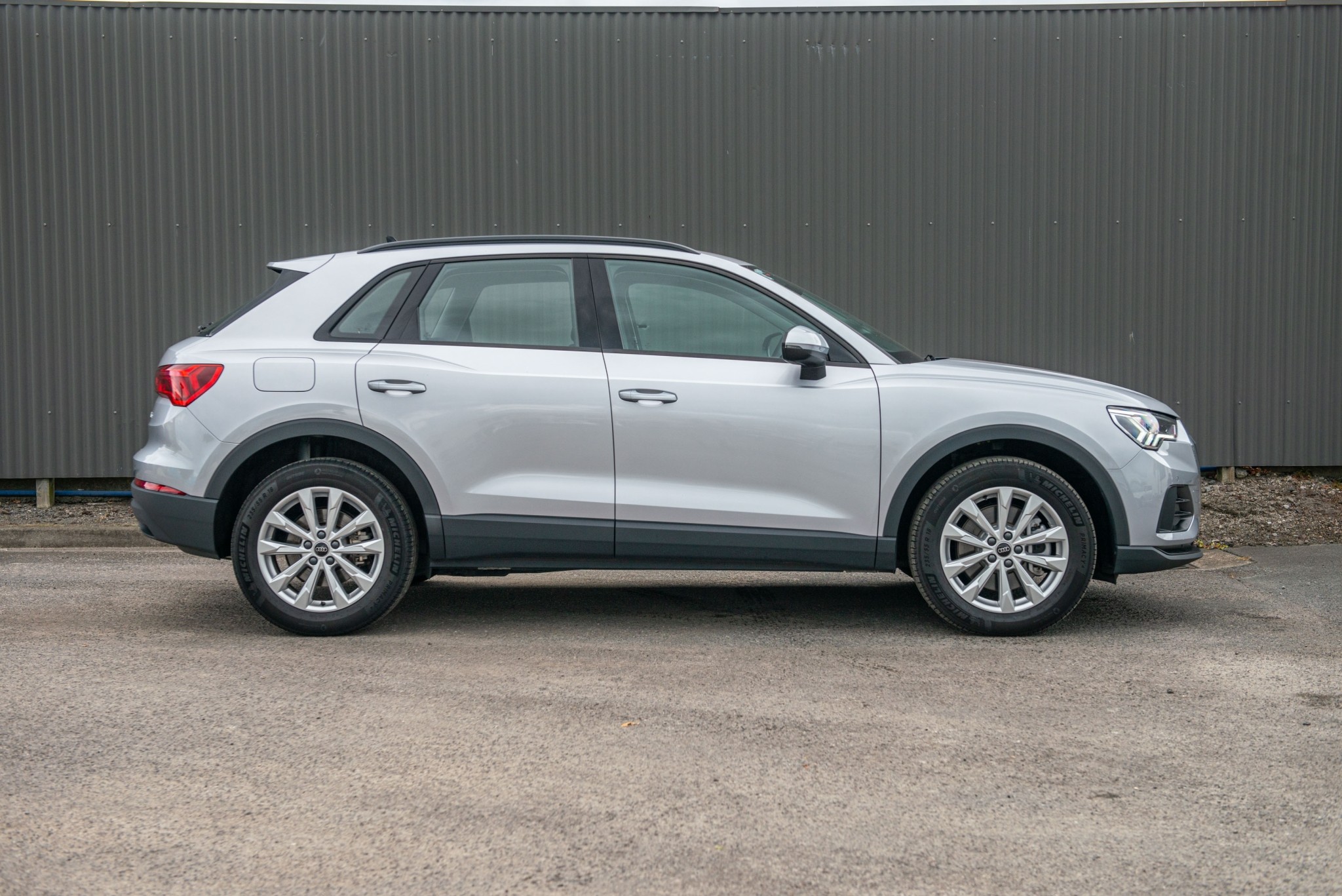 2023 Audi Q3 45 TFSI e 180kW PHEV Carousel 6
