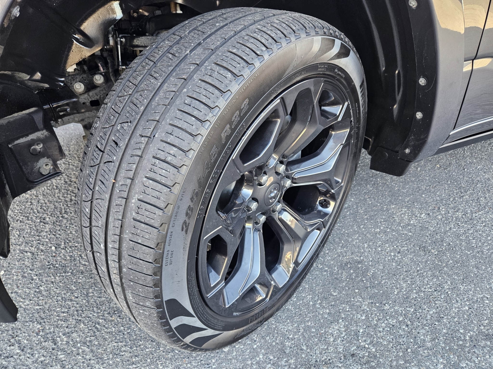 2022 RAM 1500 Limited Rb Night 5.7 Carousel 2