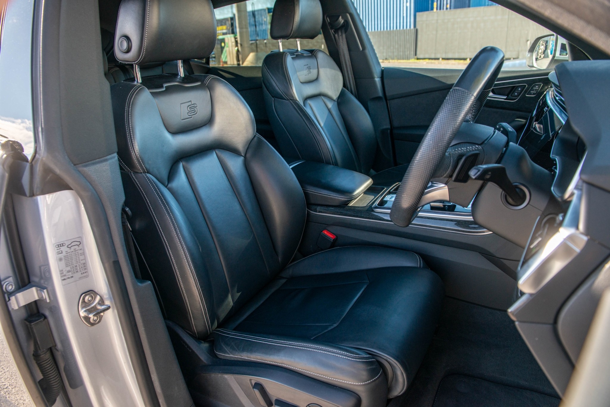 2019 Audi Q8 3.0TDI 210kW S line quattro Carousel 10