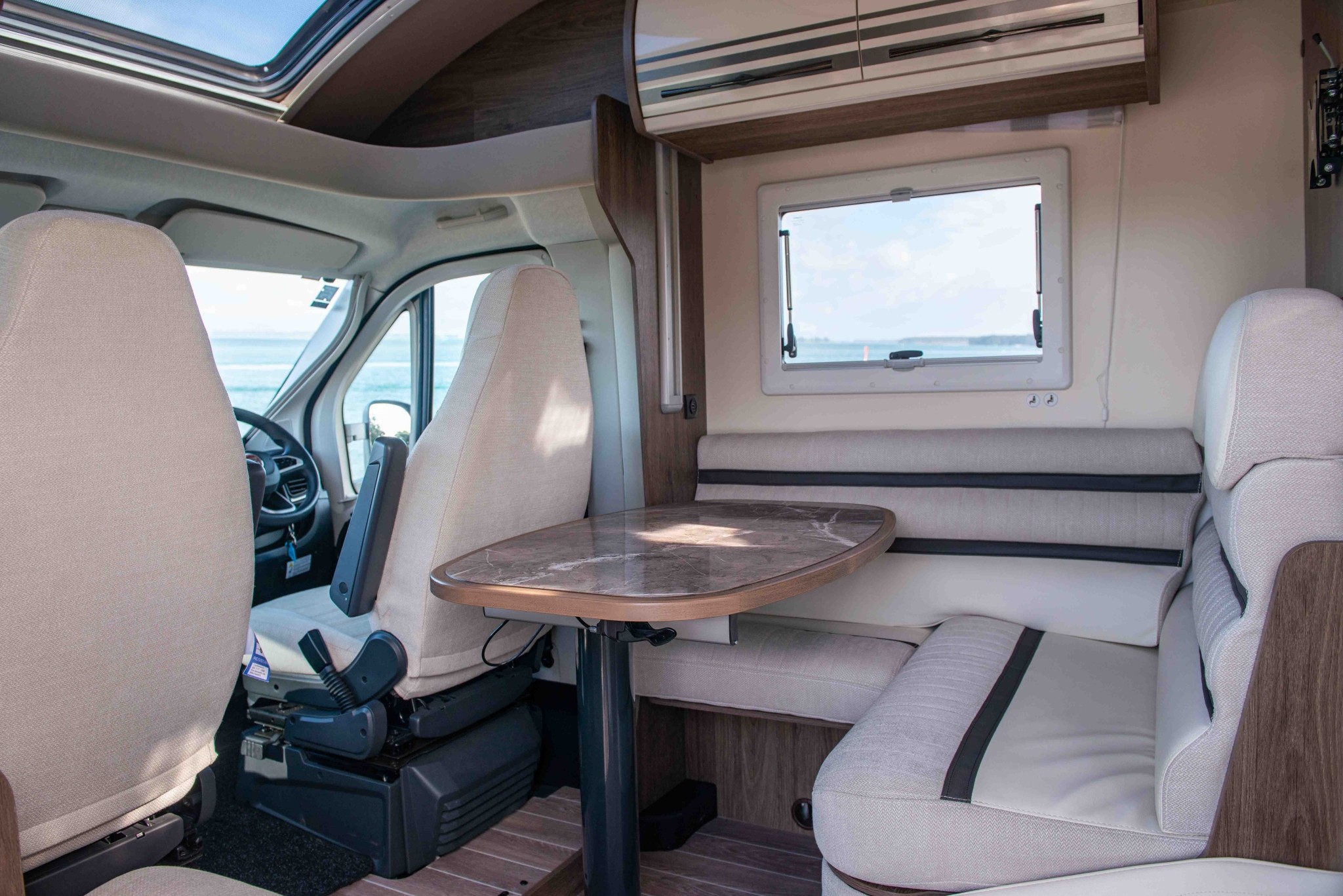 2024 Roller Team T-Line 700 Ducato Carousel 8