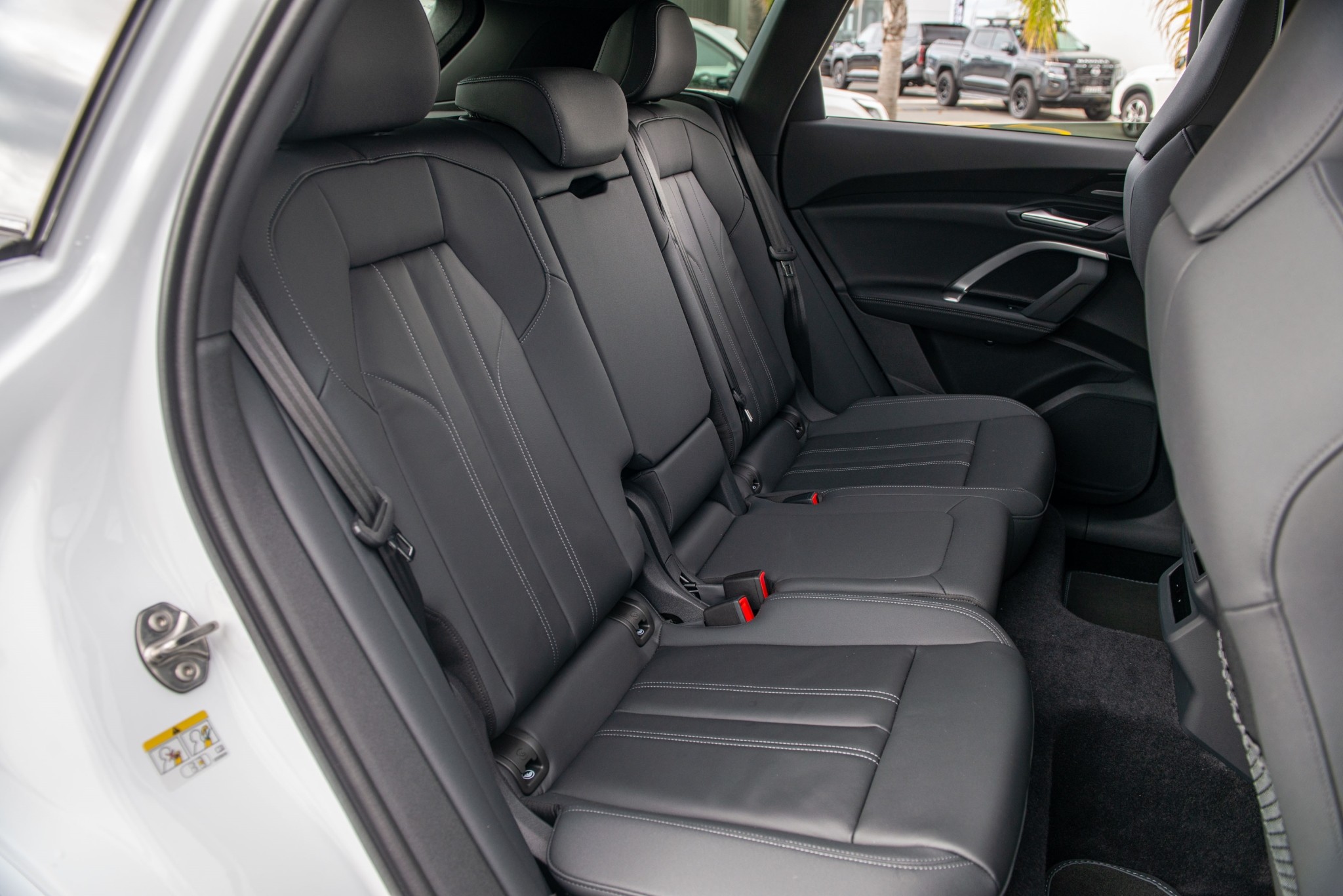 2026 Audi Q5 2.0TFSI MHEV+ S line quattro Carousel 16