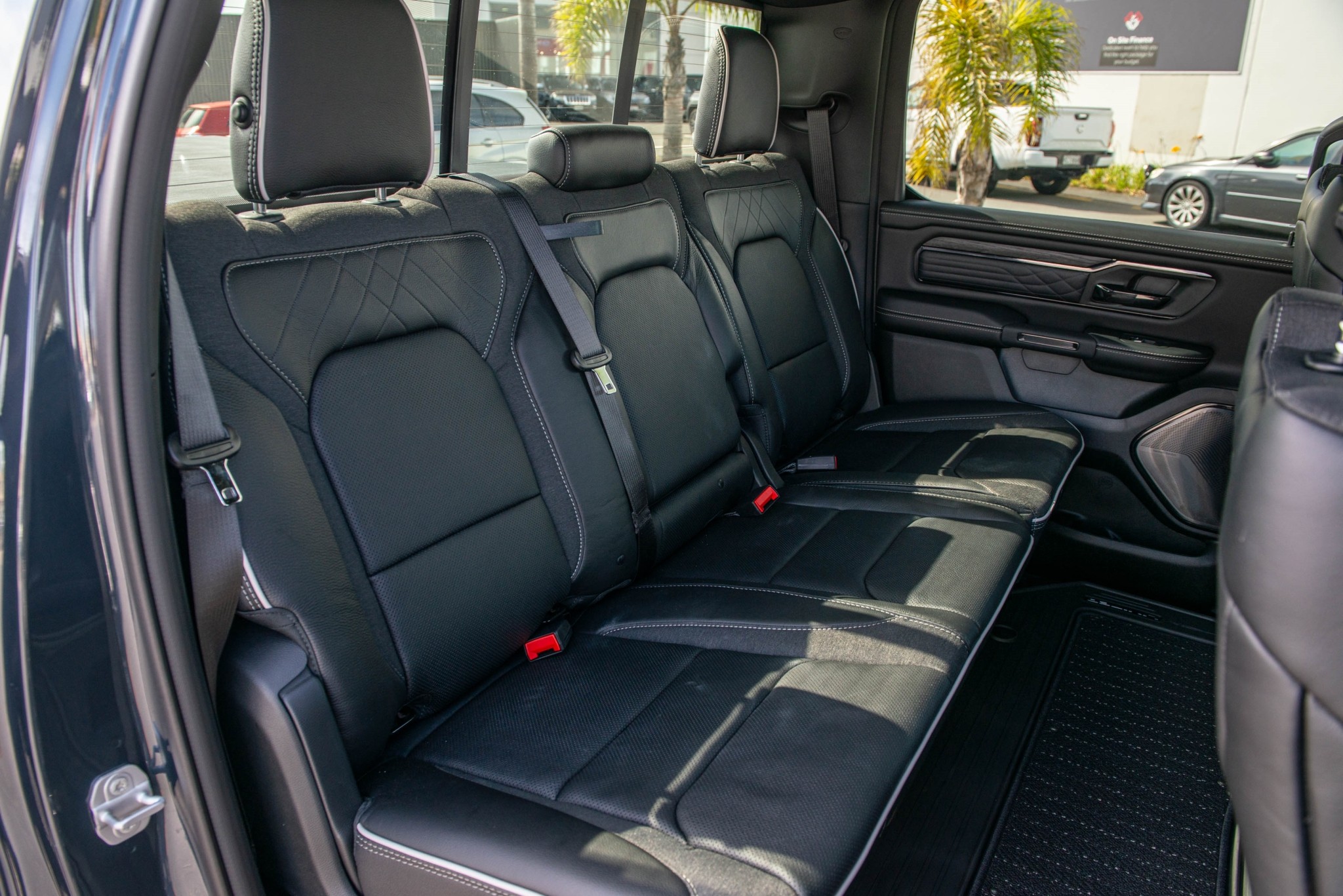 2026 RAM 1500 Limited I6 Rb Night Carousel 16