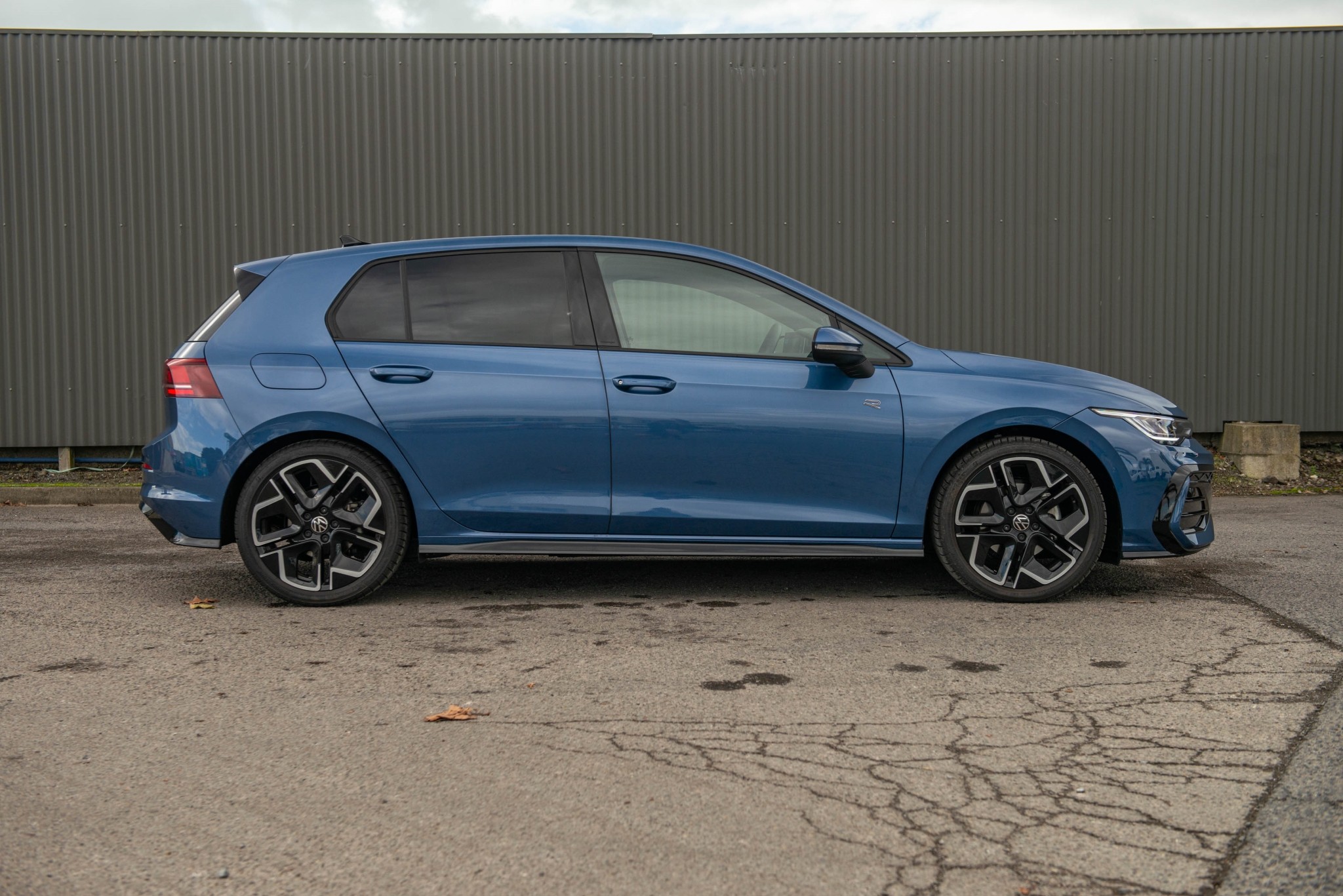 2026 Volkswagen Golf R-Line Touring package Carousel 5