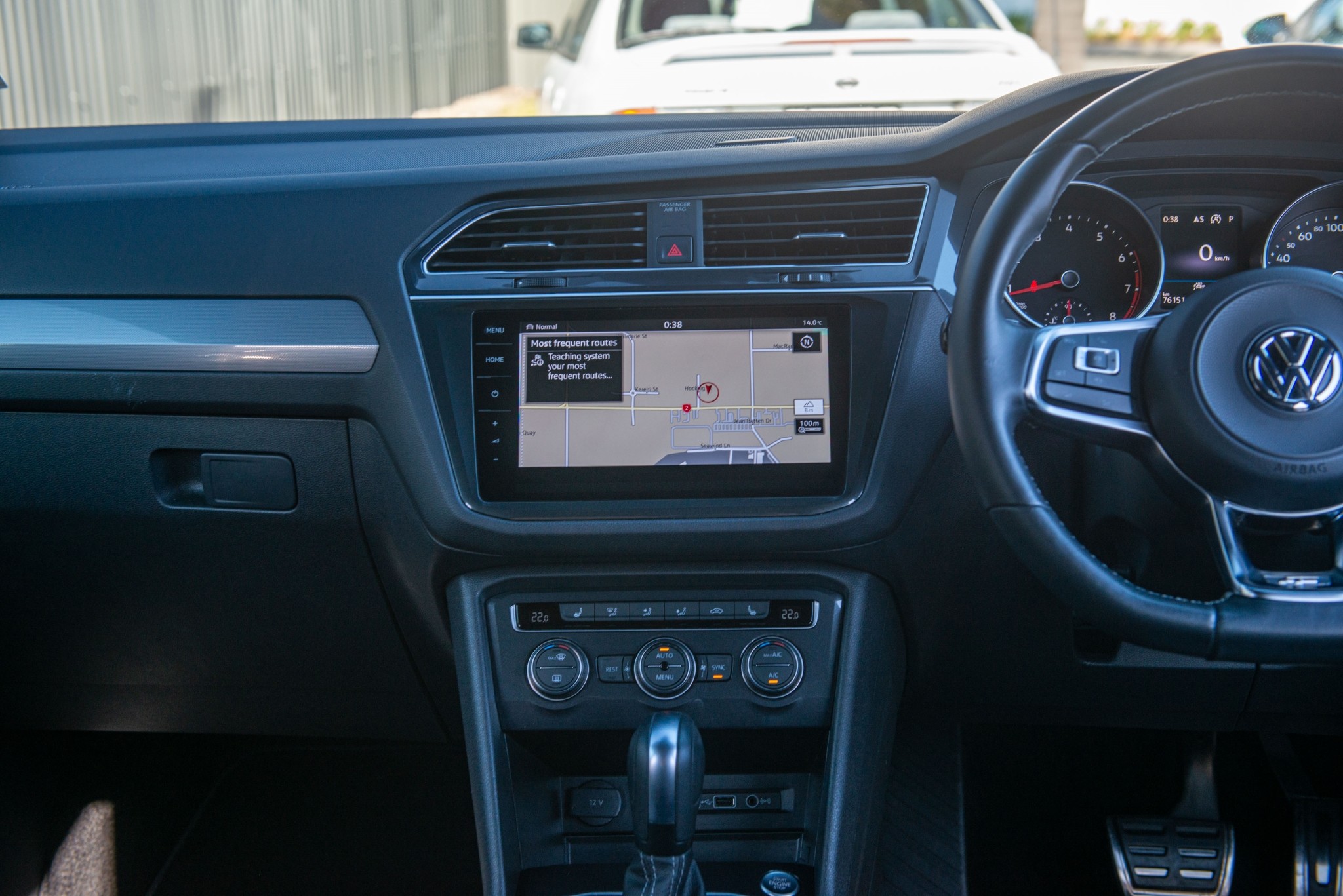2020 Volkswagen Tiguan Allspace TSI R-Line 4Motion 2.0 Carousel 13