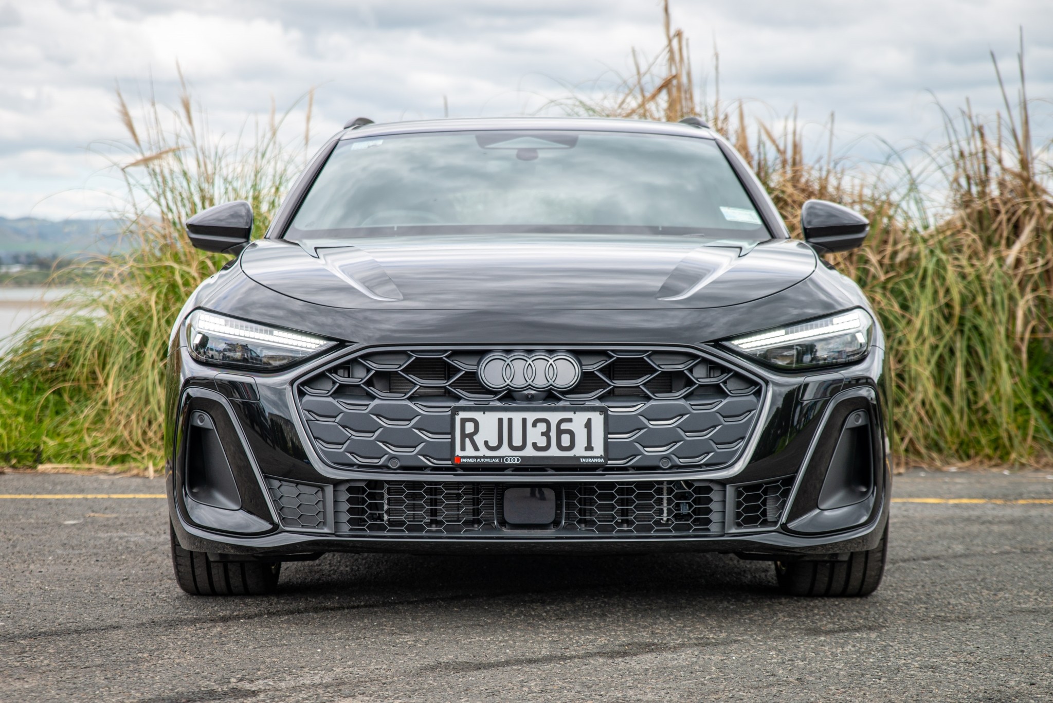 2025 Audi S5 Avant 3.0TFSI 270kW quattro Carousel 1