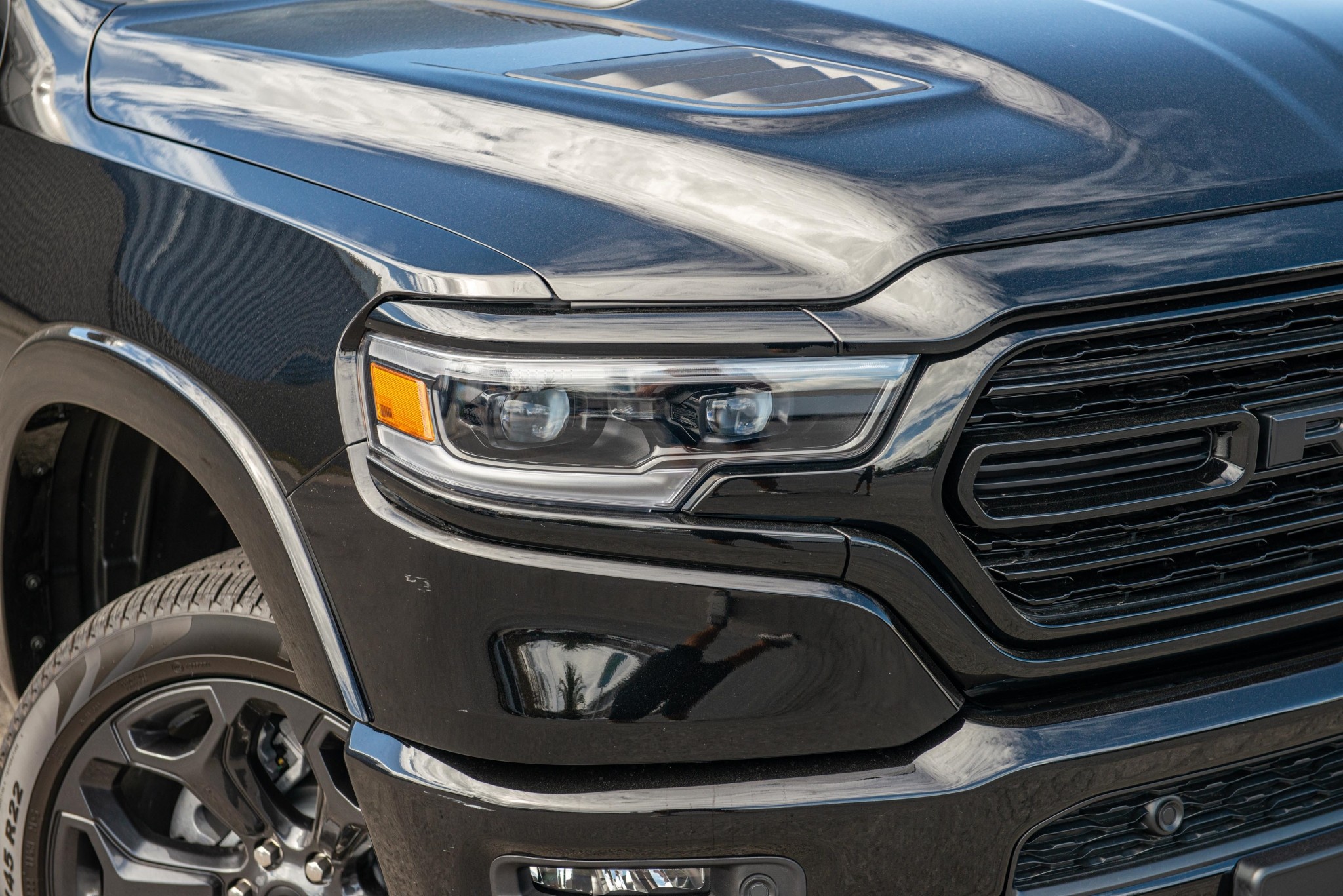 2026 RAM 1500 Limited I6 Rb Night Carousel 6