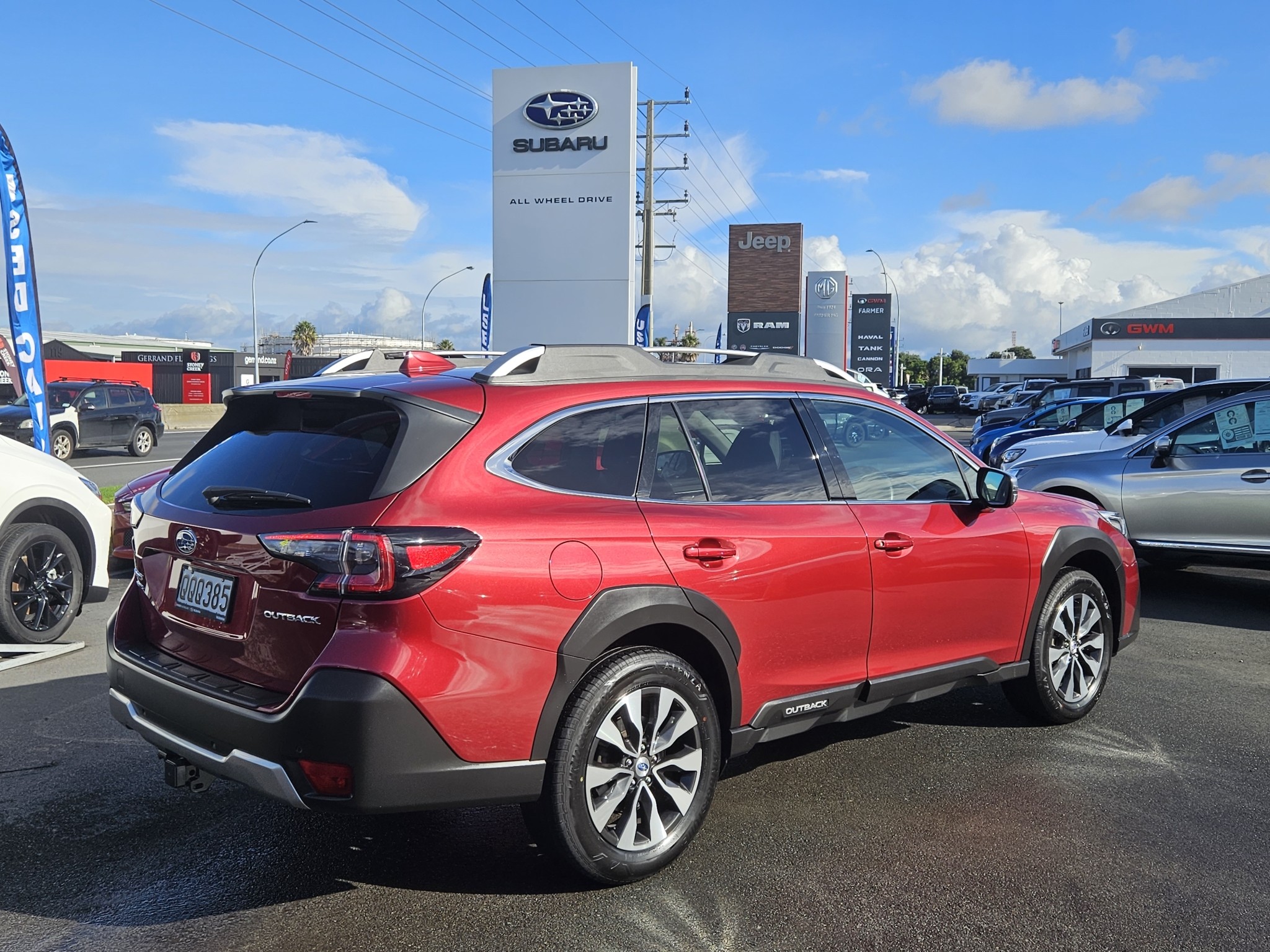 2024 Subaru Outback Touring 2.5P/4Wd Collage 2