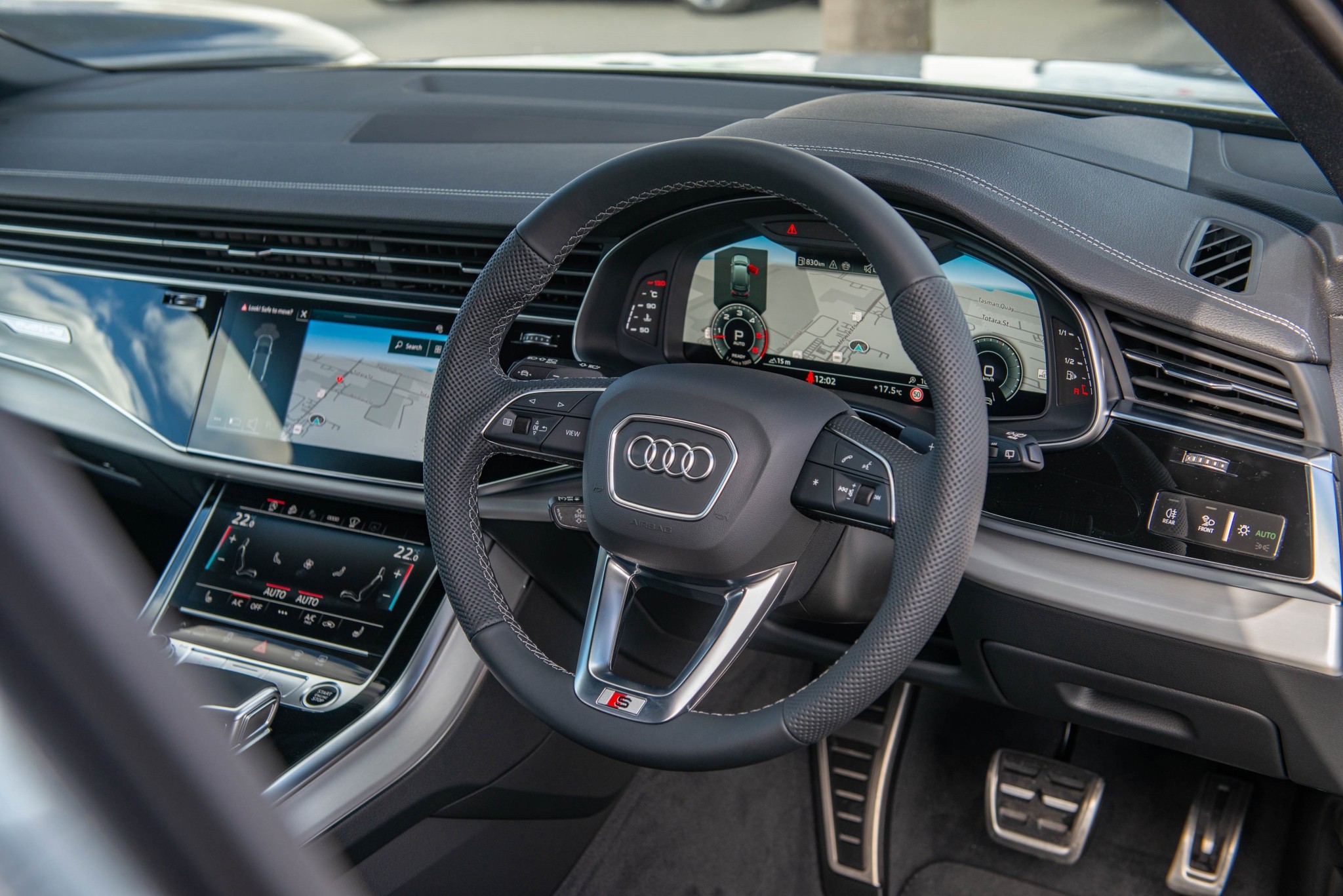 2026 Audi Q7 50 TDI 210kW S line quattro Carousel 8