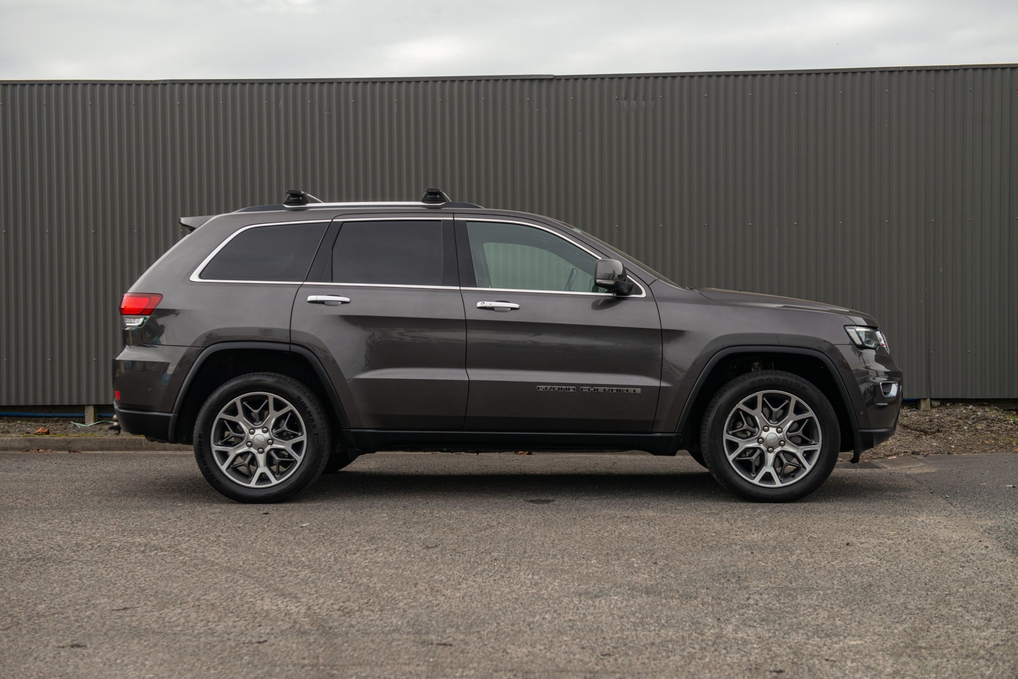 2021 Jeep Grand Cherokee Limited 3.6P/4Wd/8At Carousel 6