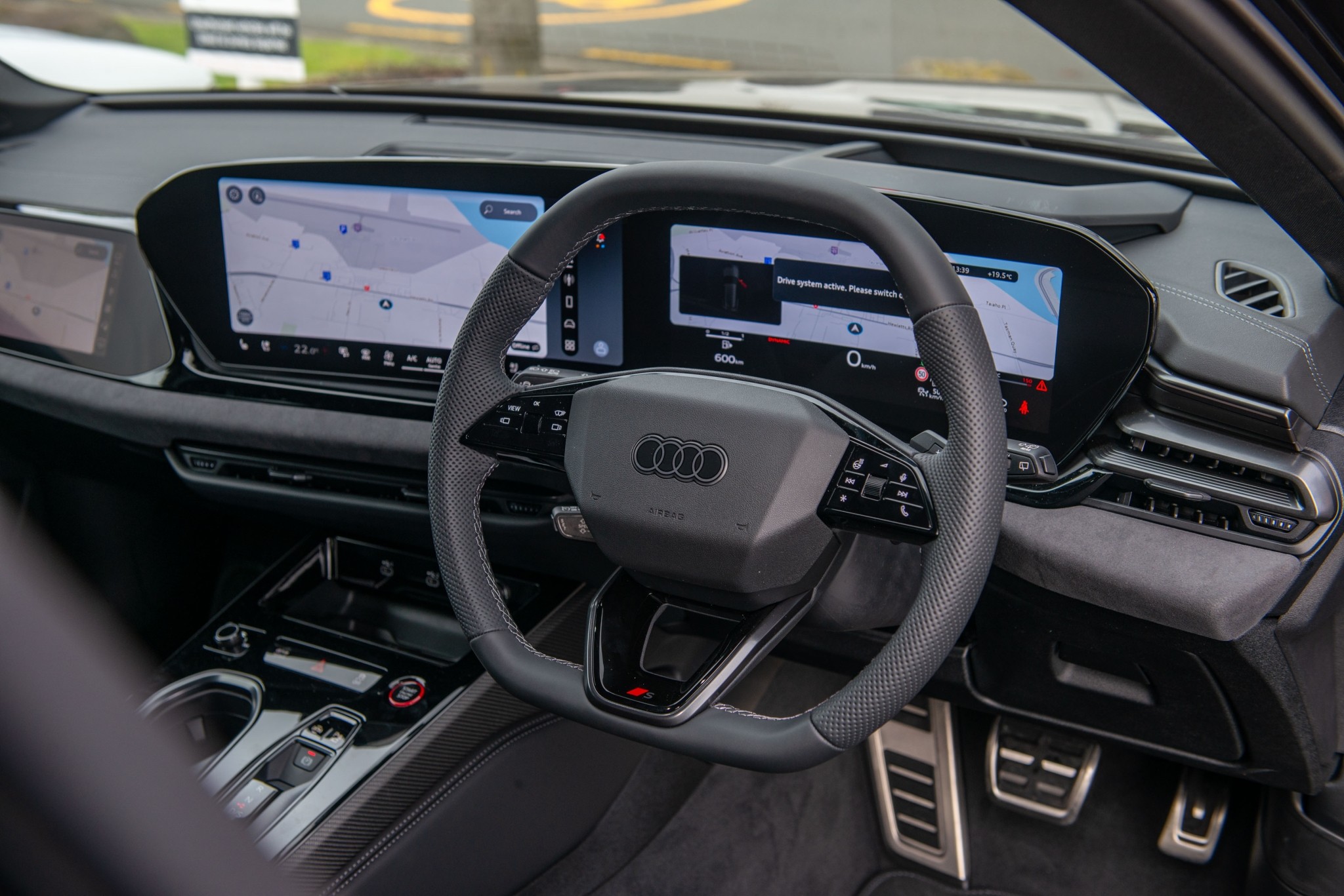2026 Audi A6 3.0TFSI 270kW MHEV+ quattro Avant Carousel 9