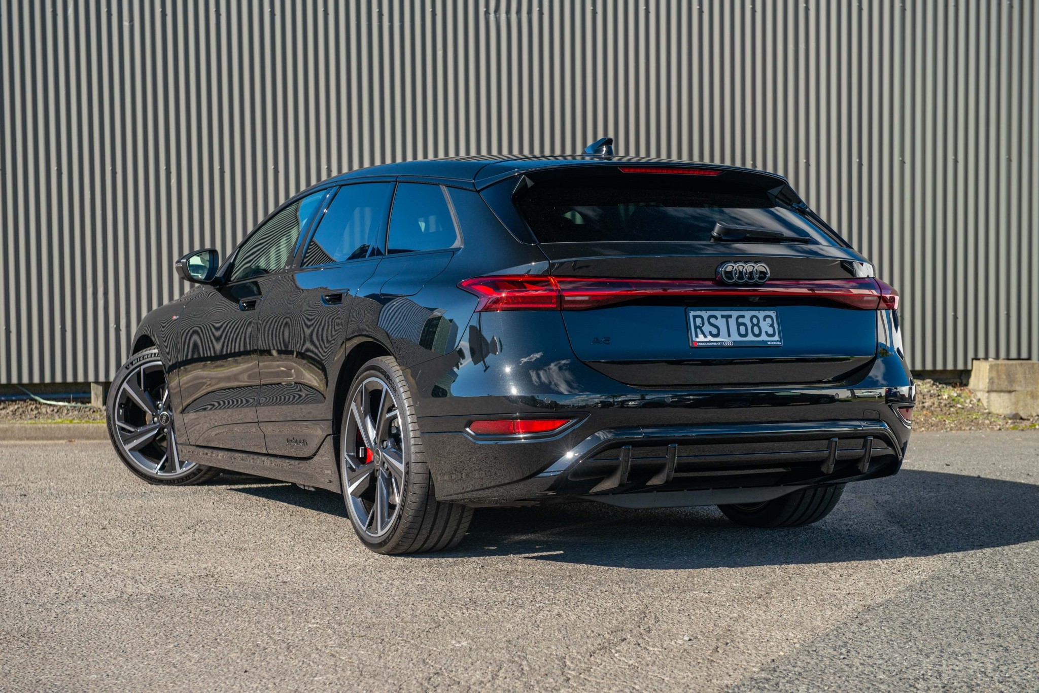 2026 Audi A6 e-tron S line RWD Avant Carousel 7