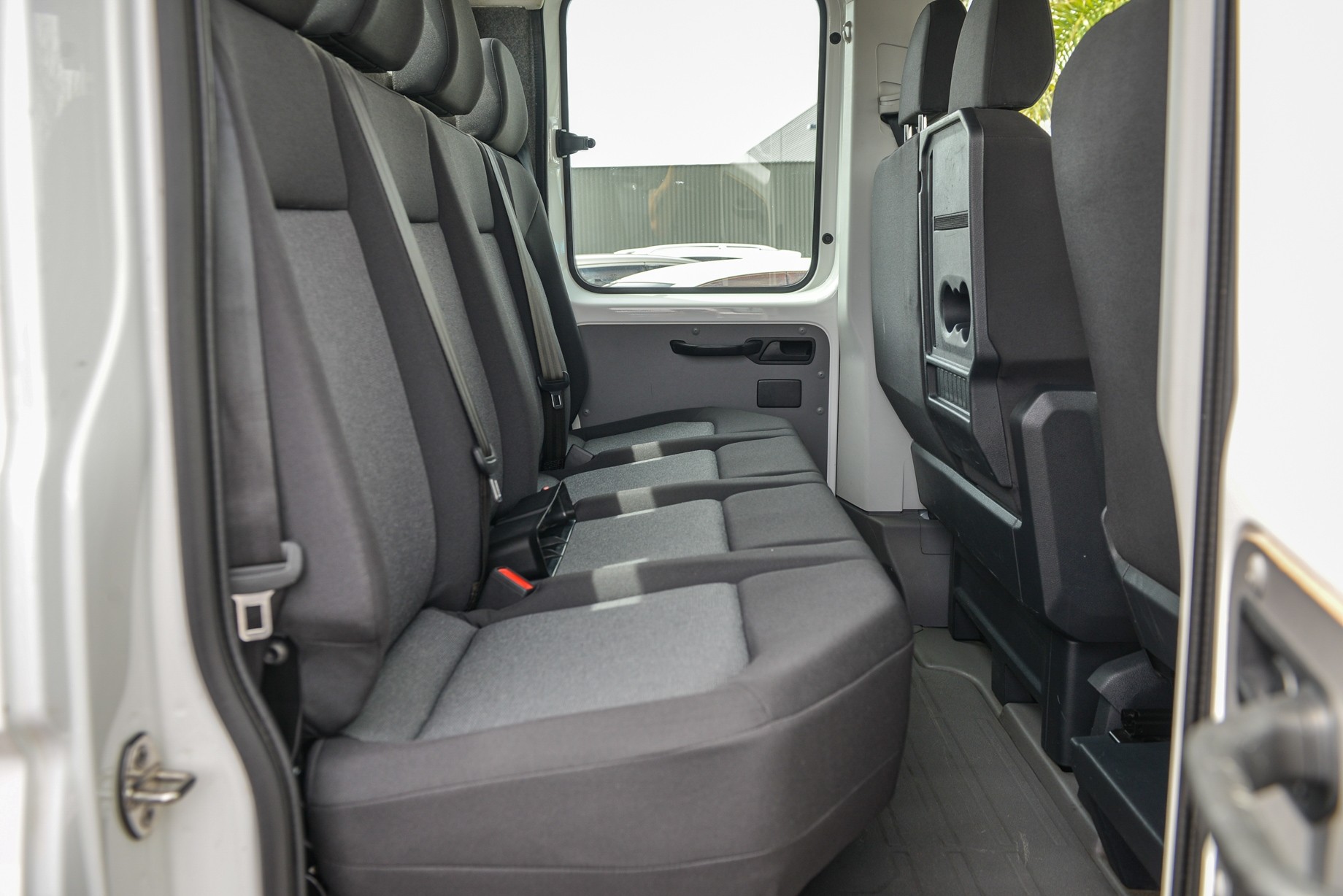 2024 Volkswagen Crafter 35 MWB 103 2.0 Flat Deck Carousel 12