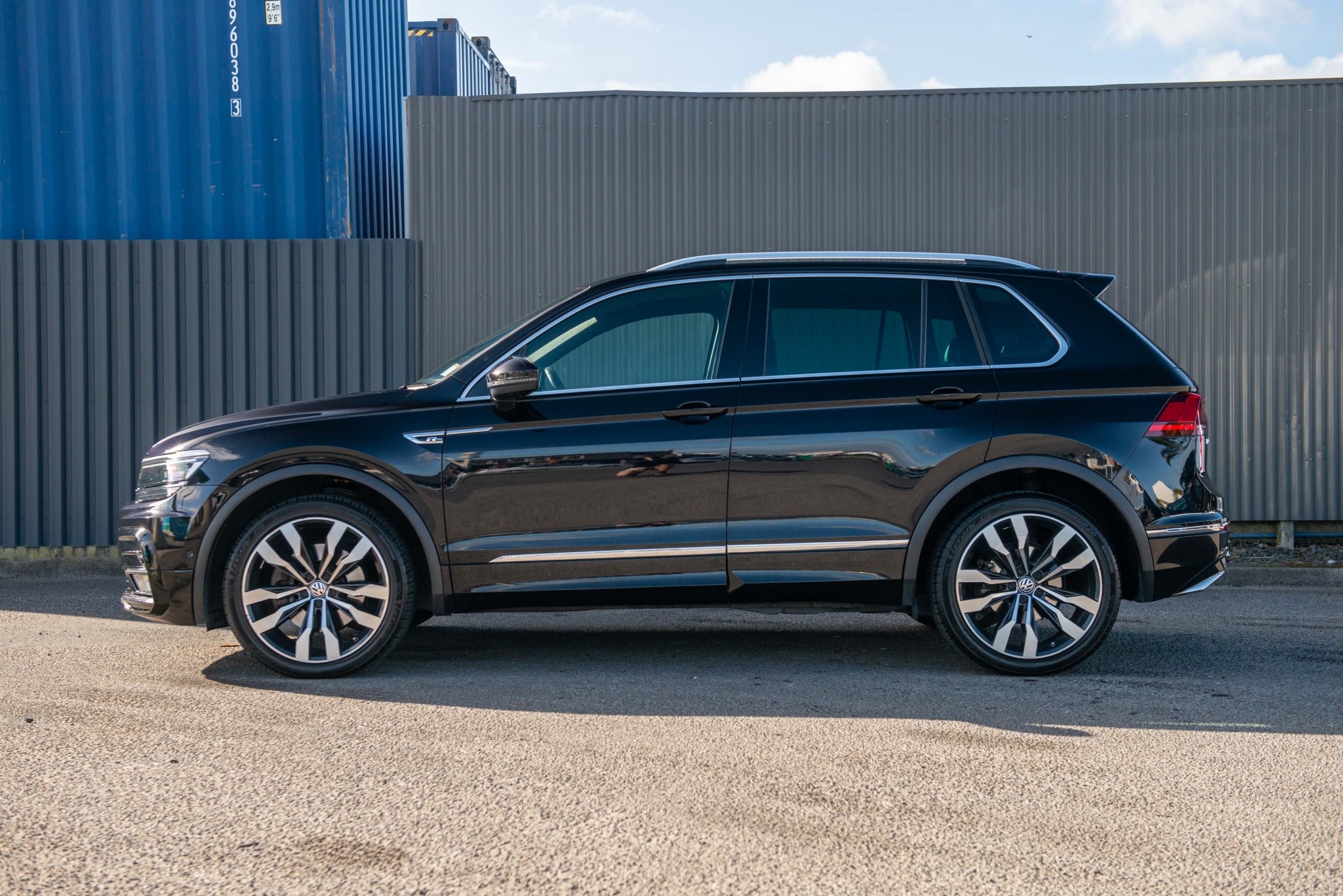2018 Volkswagen Tiguan TSI R-Line 4Motion Carousel 9