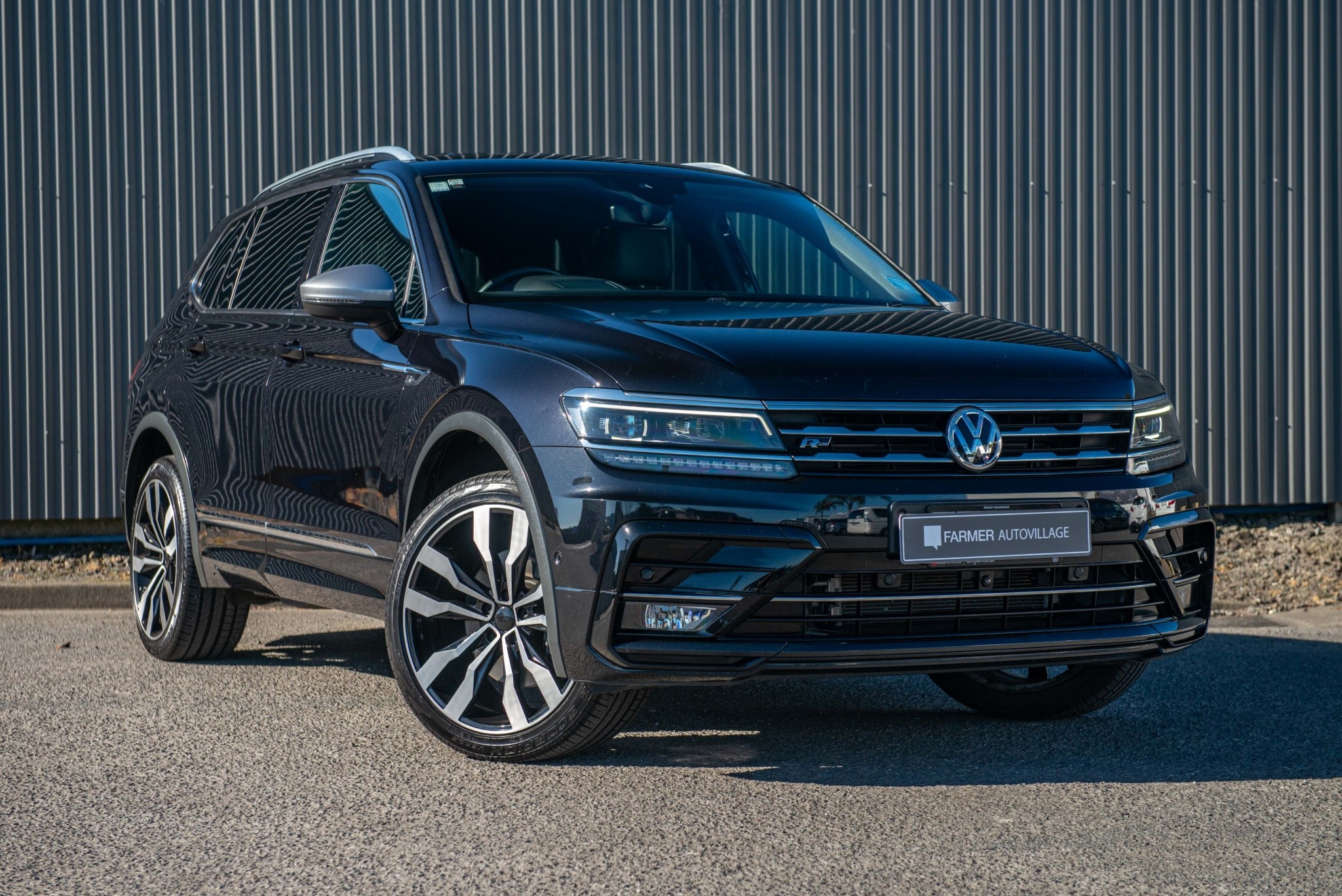 2020 Volkswagen Tiguan Allspace TSI R-Line 4Motion 2.0