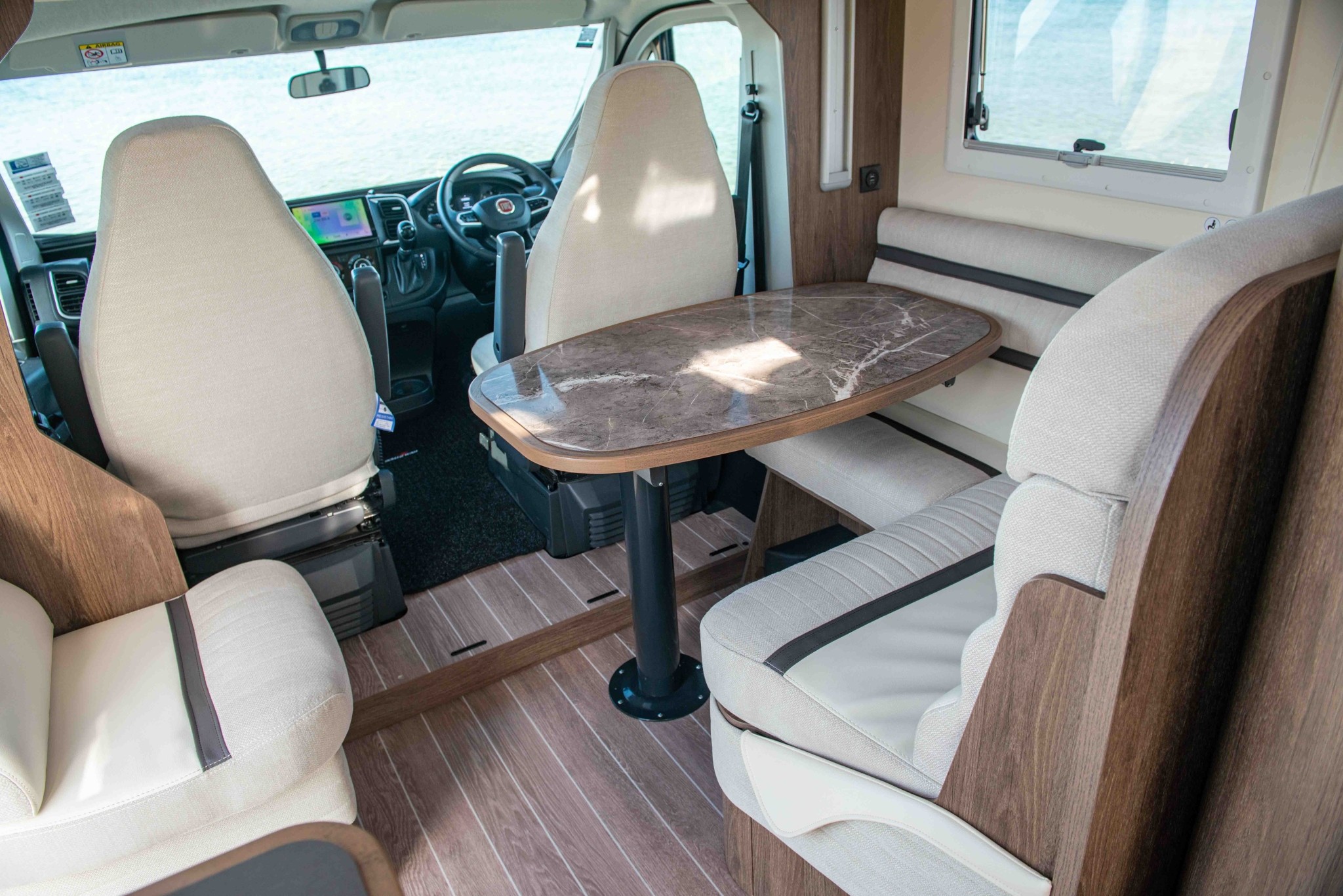 2024 Roller Team T-Line 700 Ducato Carousel 18