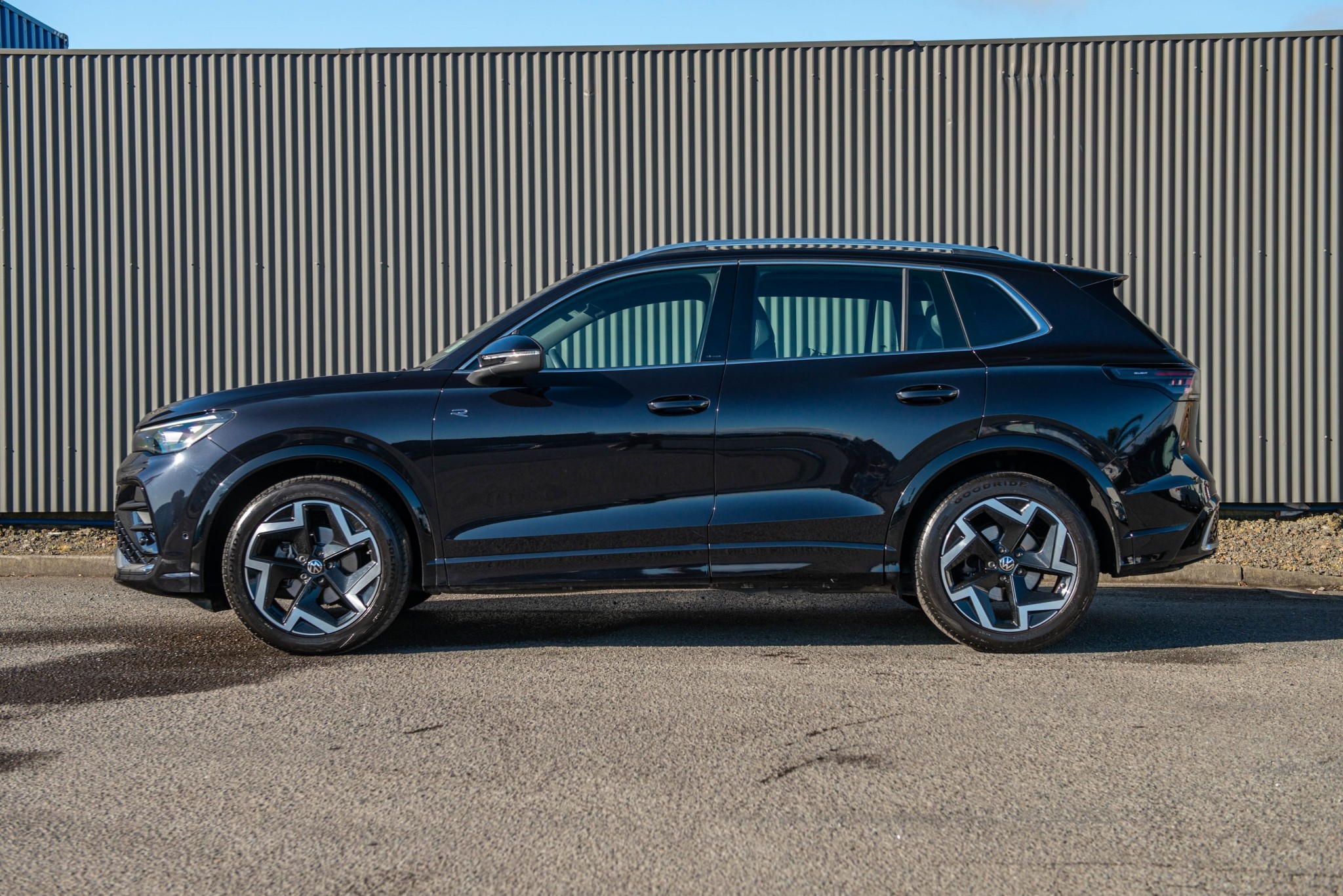 2024 Volkswagen Tiguan R-Line 1.4 2WD Carousel 7